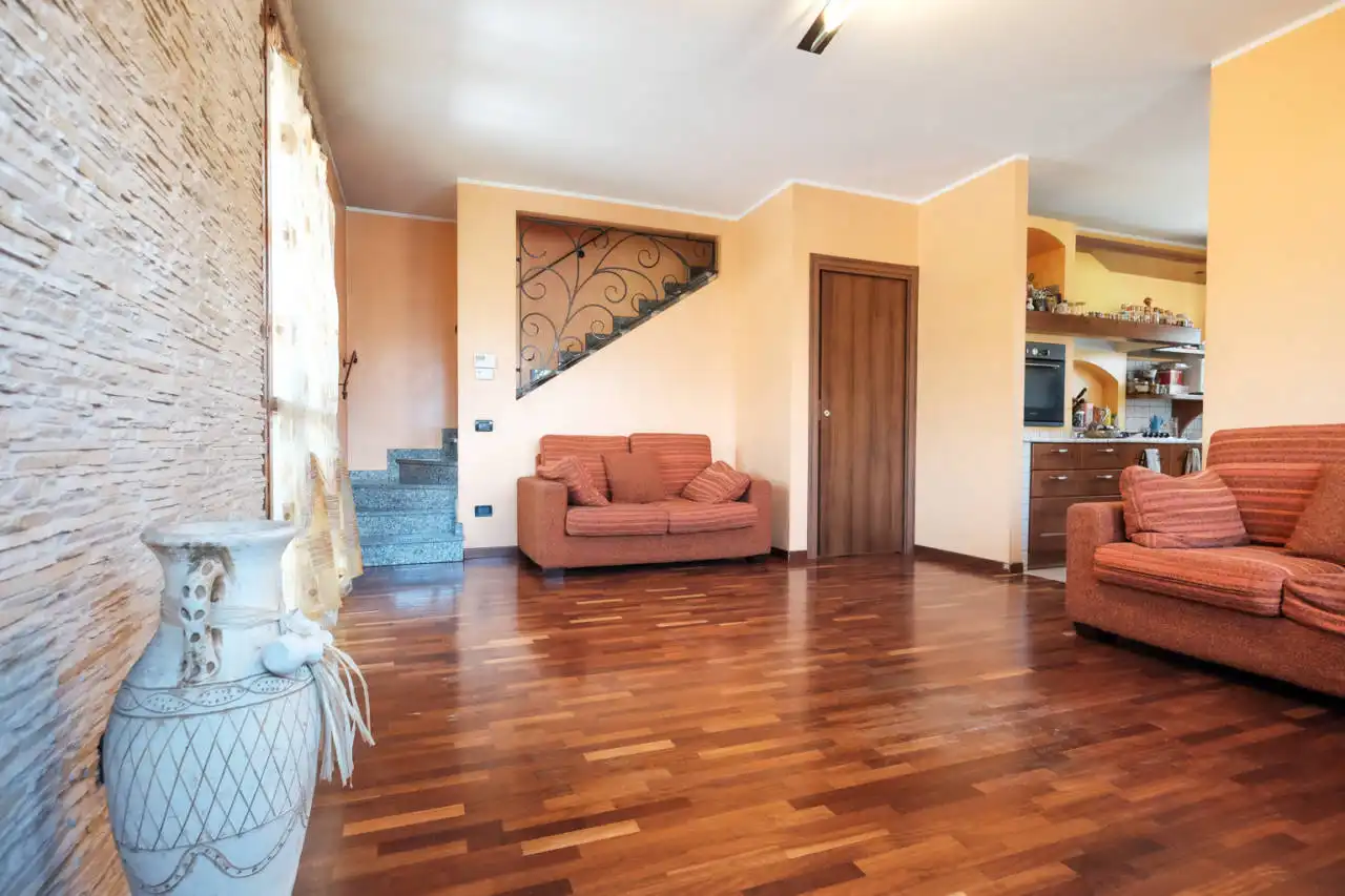 vendita-villa-ornago (26)