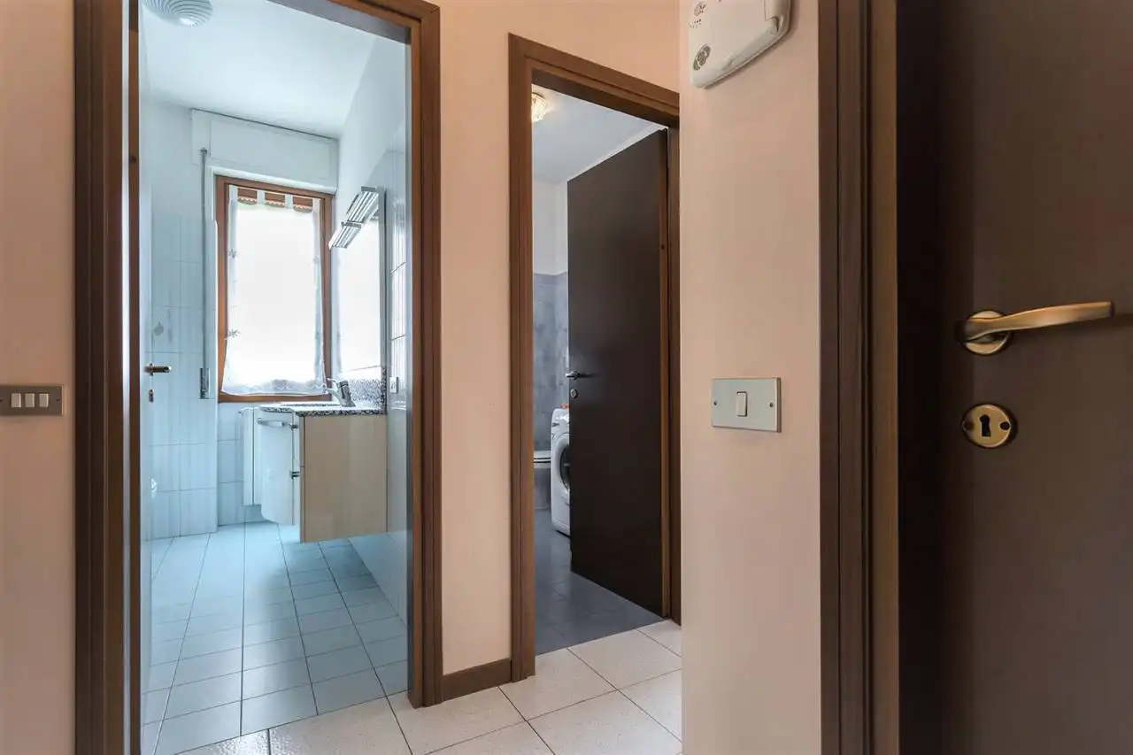 villa-in-vendita-a-vimercate (14)