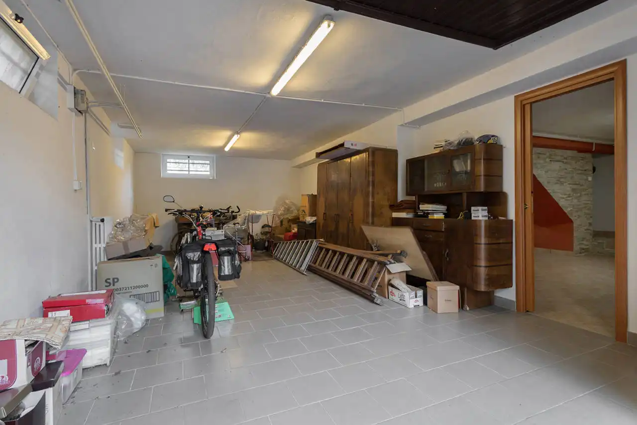 villa-in-vendita-a-vimercate (17)