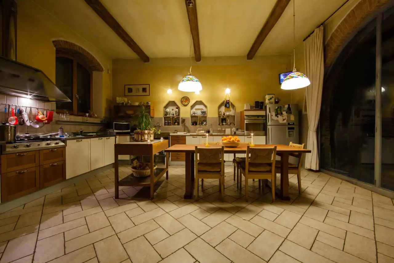 Casale in Toscana Val di Chiana in vendita (1)