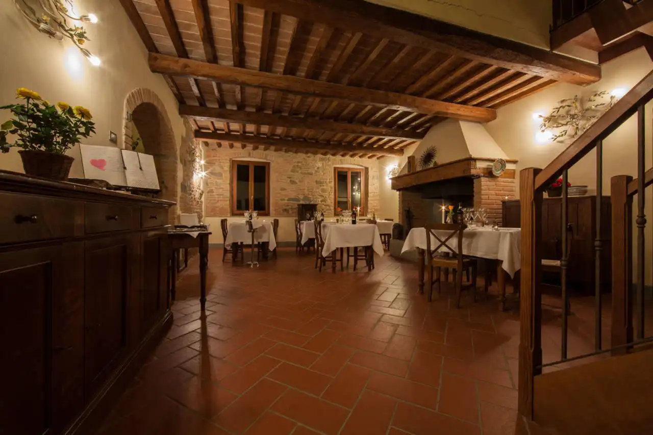Casale in Toscana Val di Chiana in vendita (10)