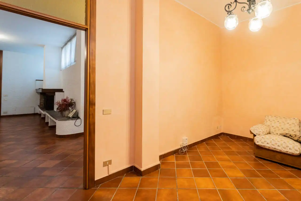 Villa con piscina in vendita a Rozzano (10)