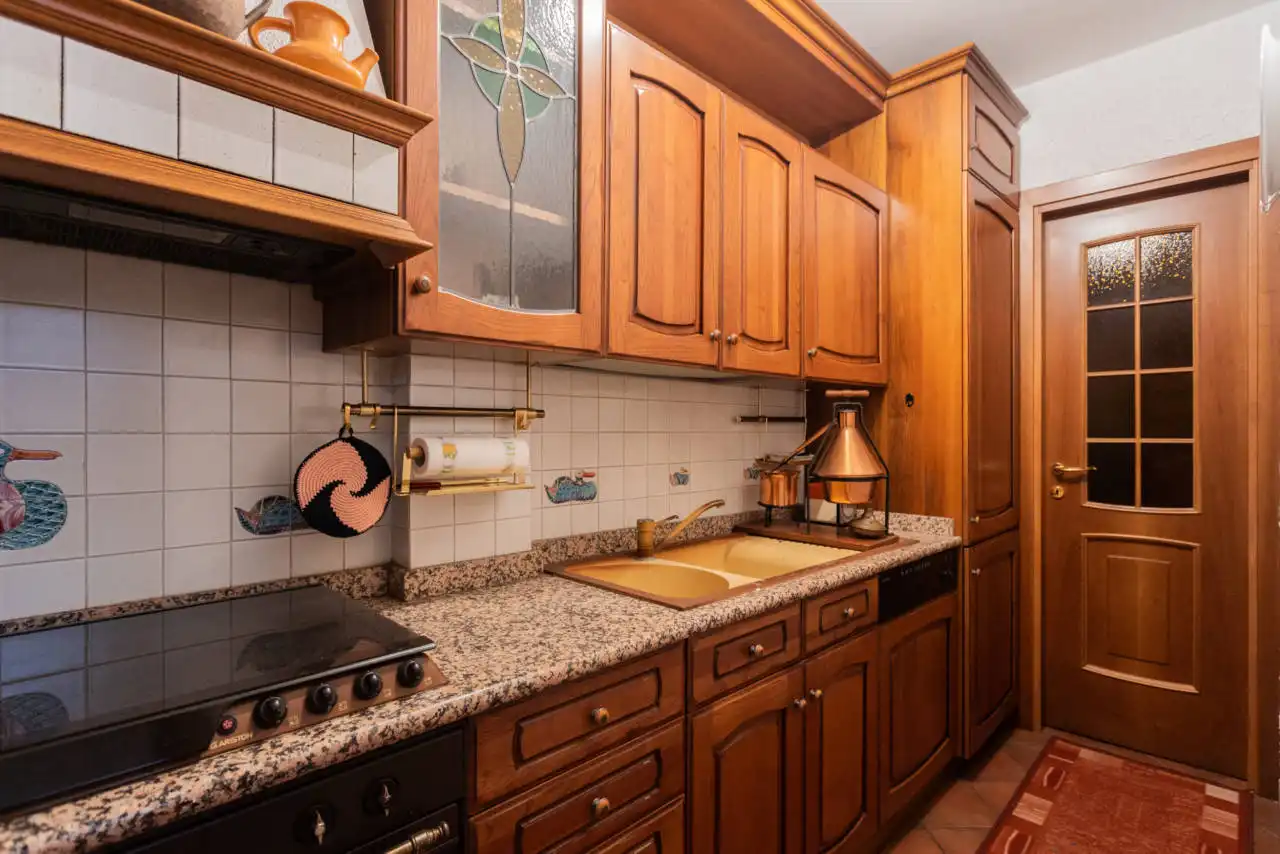 Villa con piscina in vendita a Rozzano (11)