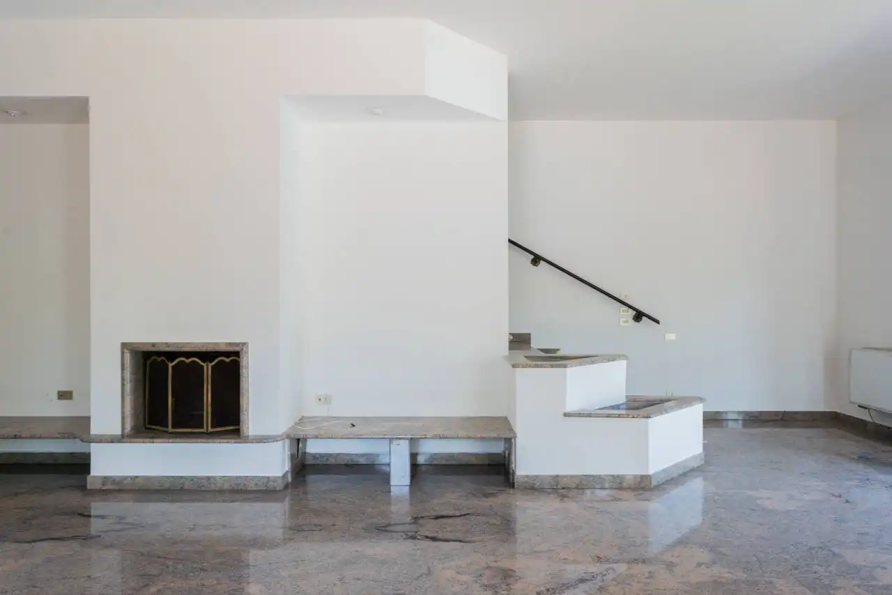 Villa con piscina in vendita a Rozzano (47)