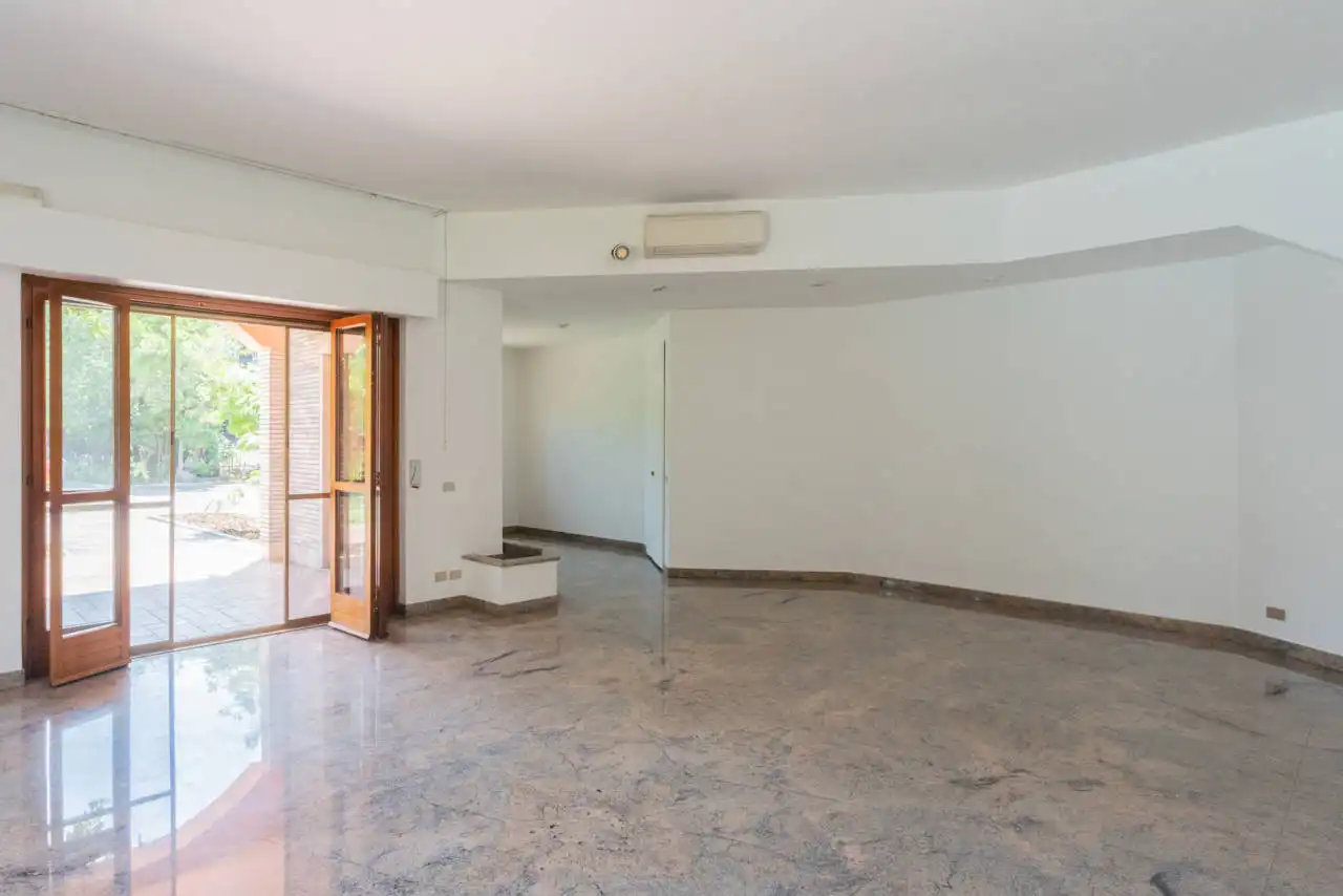 Villa con piscina in vendita a Rozzano (49)