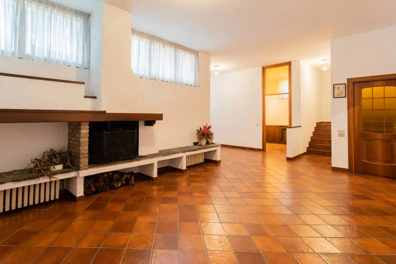 Villa con piscina in vendita a Rozzano (8)