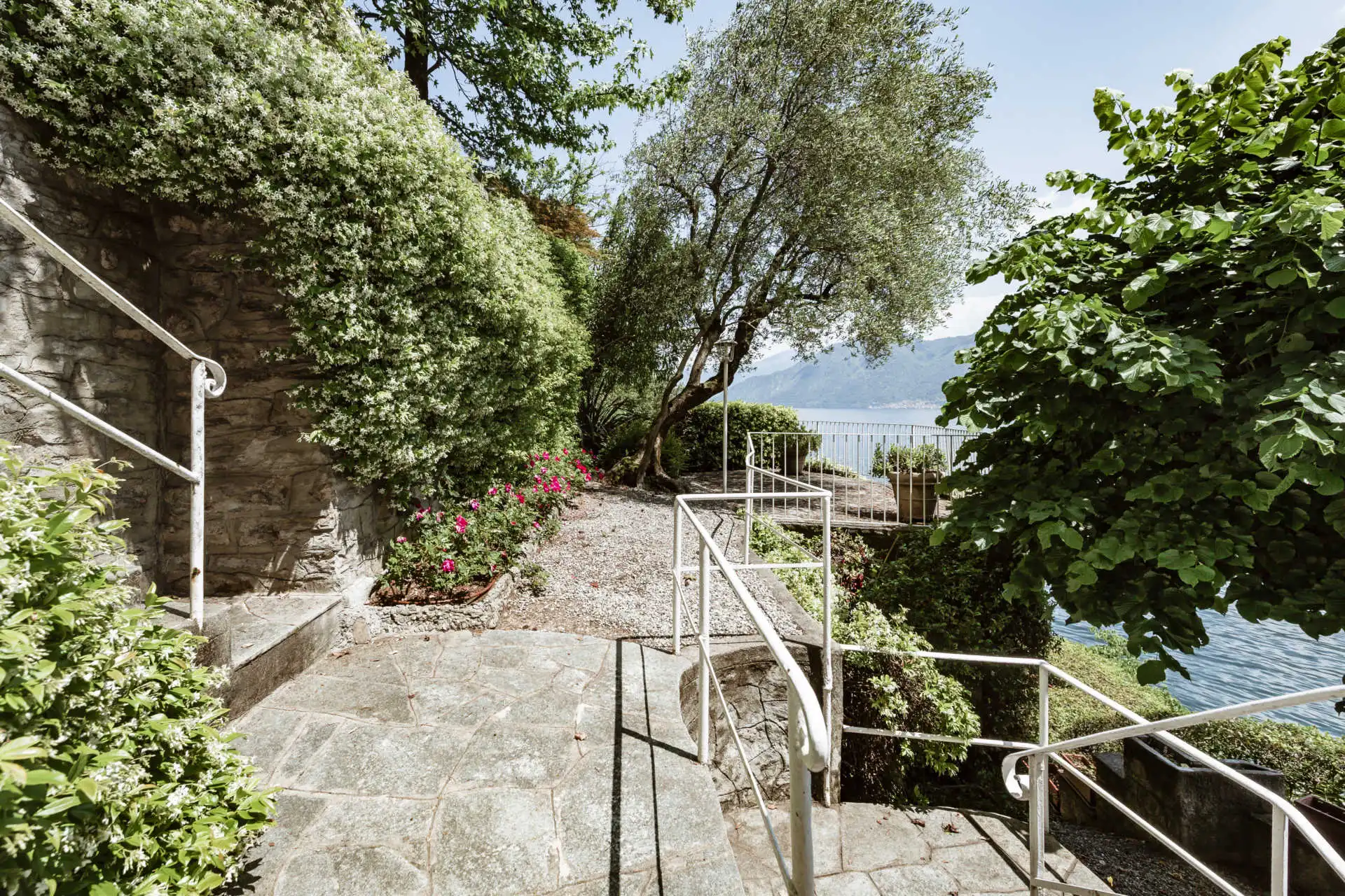 Villa in vendita Argegno Lago di Como (21)