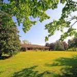 Casatenovo-villa-con-parco-in-vendita