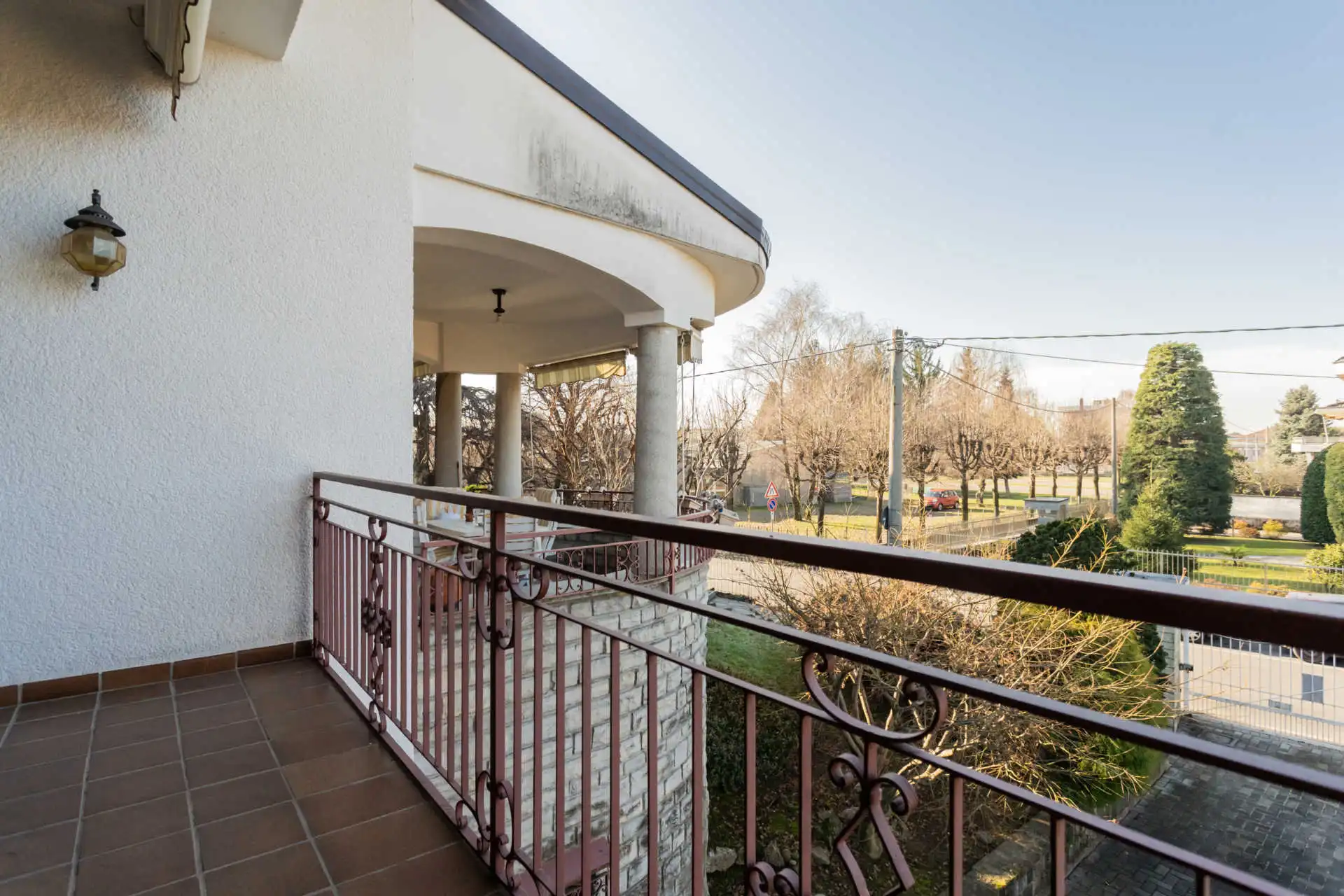 villa-singola-in-vendita-a-Rovello-Porro (15)