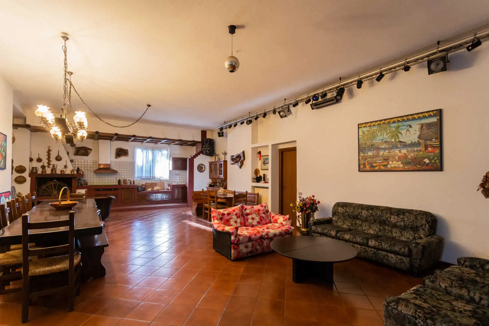 villa-singola-in-vendita-a-Rovello-Porro (26)
