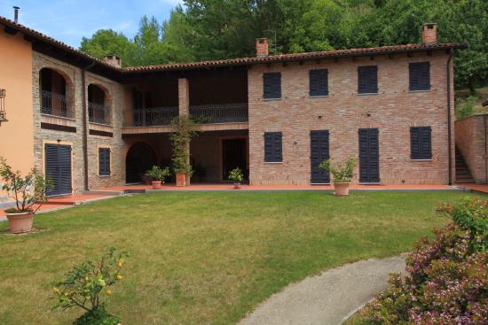 Azienda-vitivinicola-in-vendita-Asti (4)