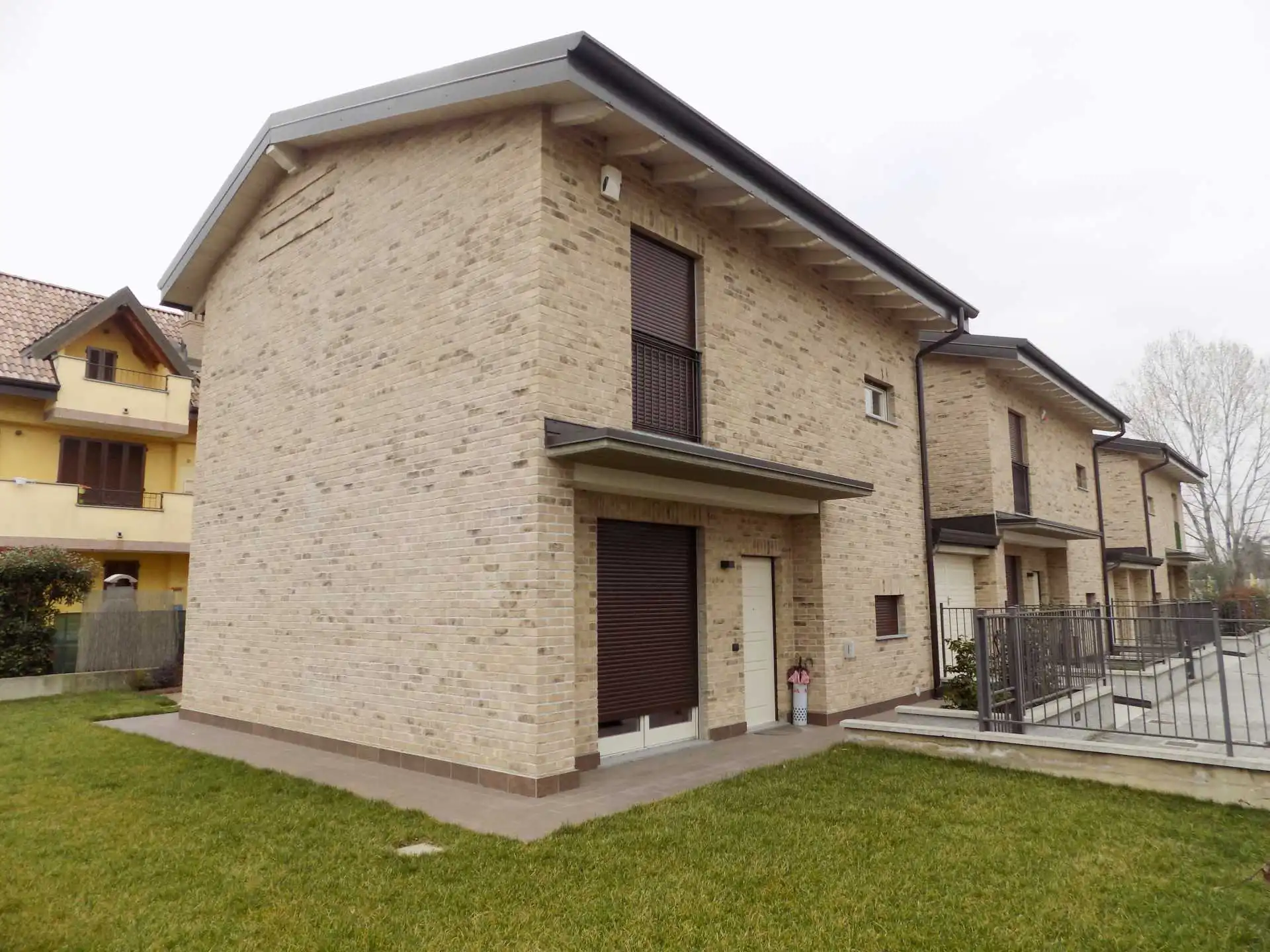 Ville-nuova-costruzione-Cornate-d-Adda (21)