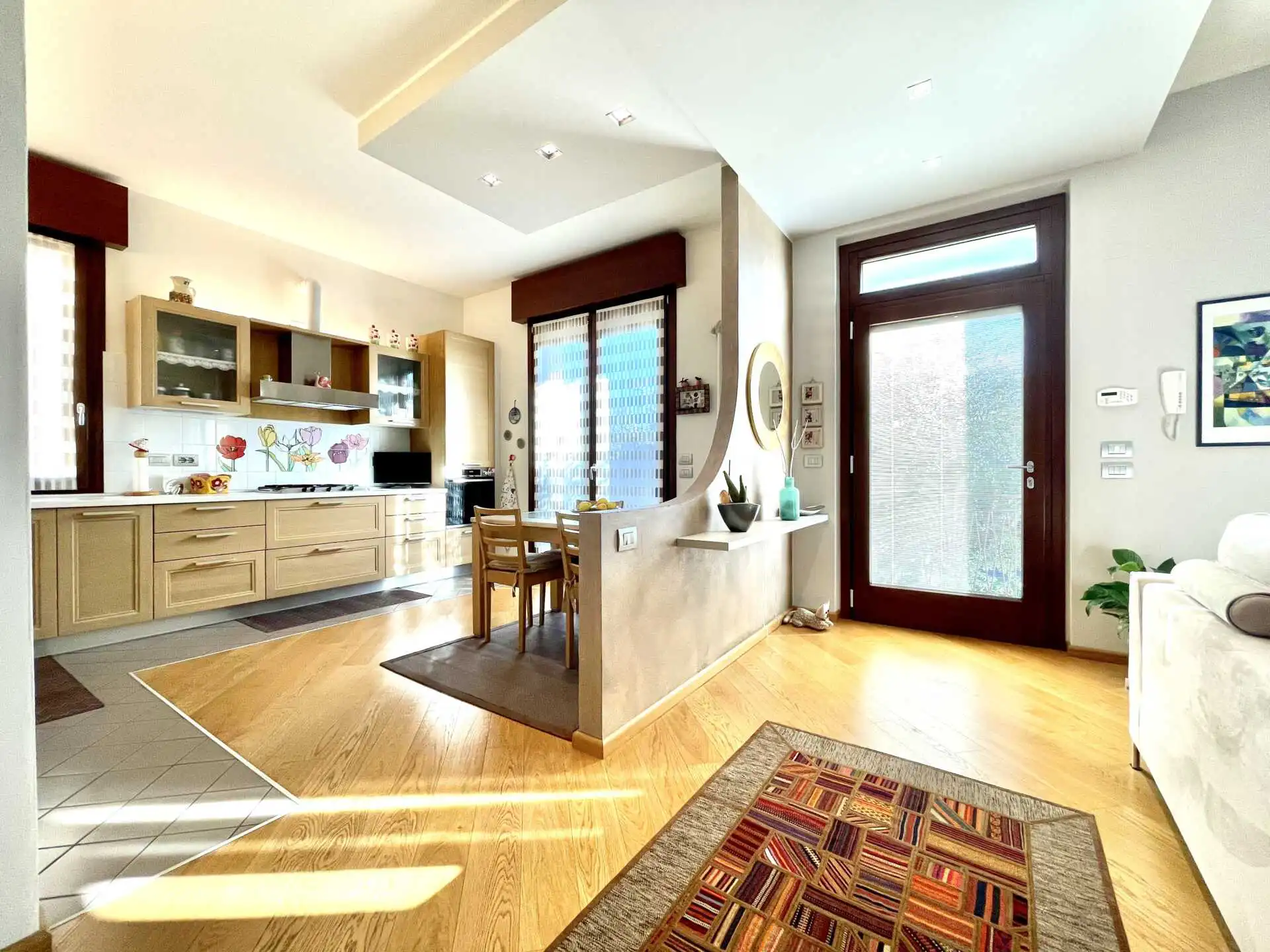 Cambiago-vendita-villa-bifamiliare-divisa-in-2-appartamenti-agenzia-immobiliare-casaestyle (4)
