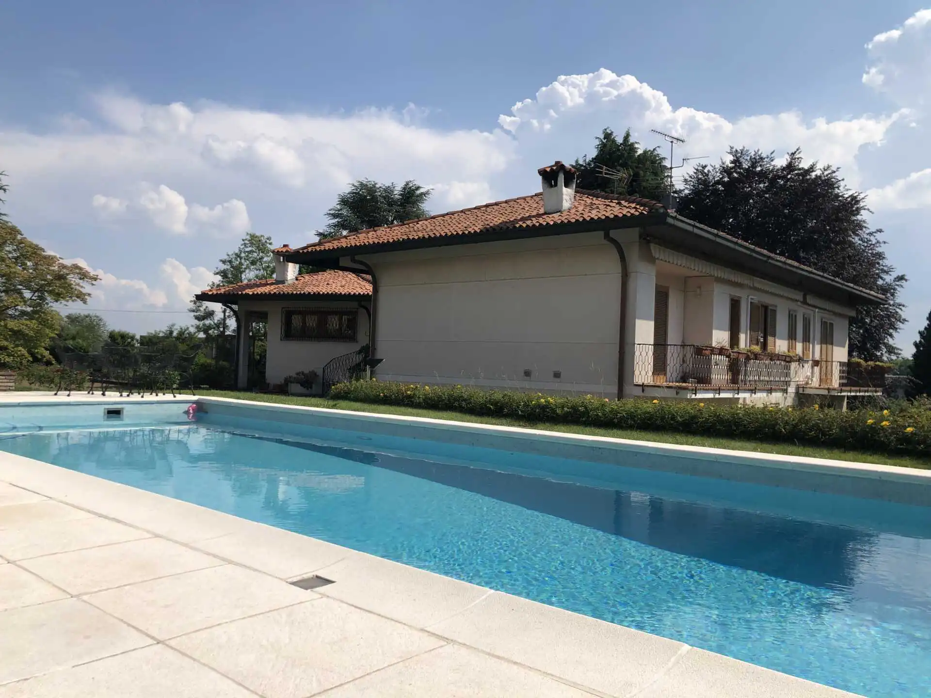 in vendita ville con piscina a Missaglia