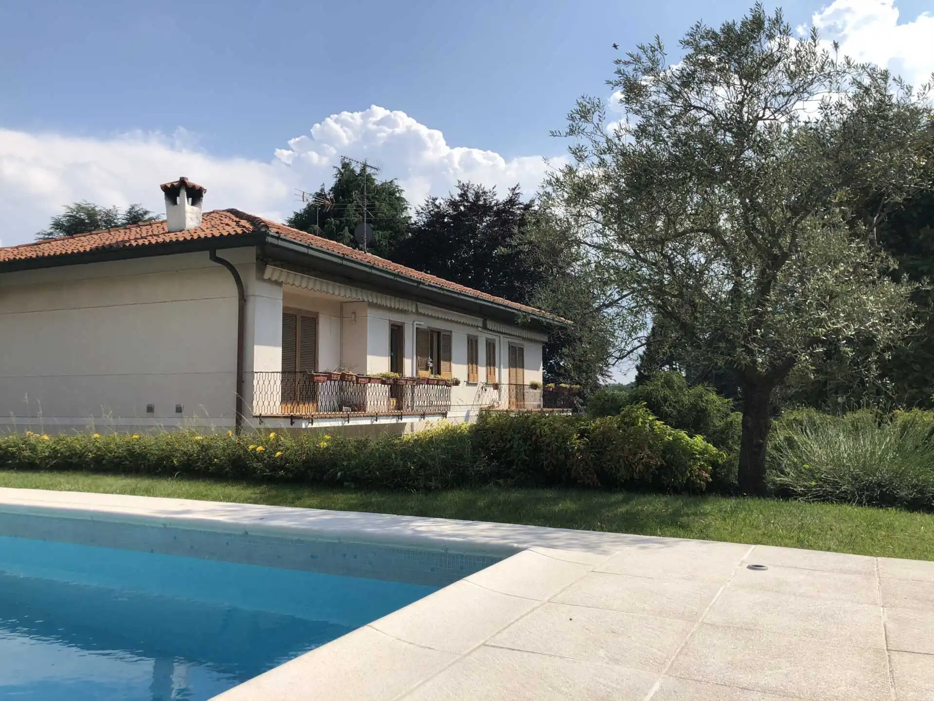 in vendita ville con piscina a Missaglia