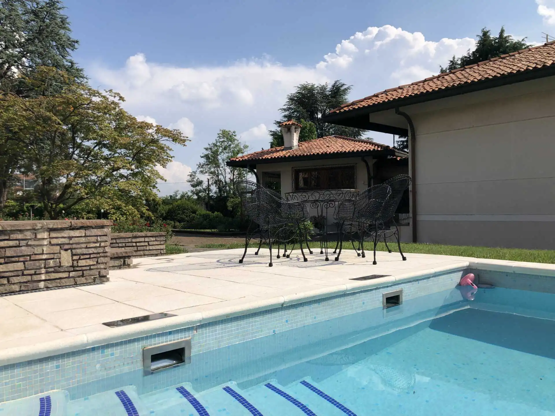 in vendita ville con piscina a Missaglia