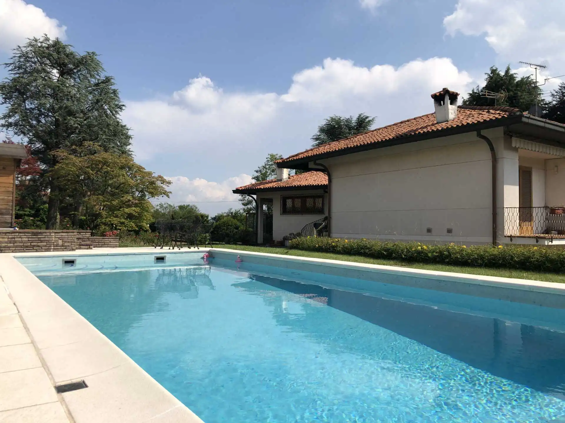 in vendita ville con piscina a Missaglia