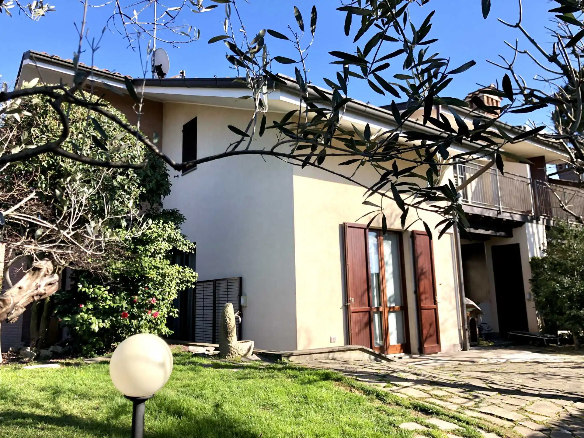 Villa-in-vendita-a-Carnate (6)