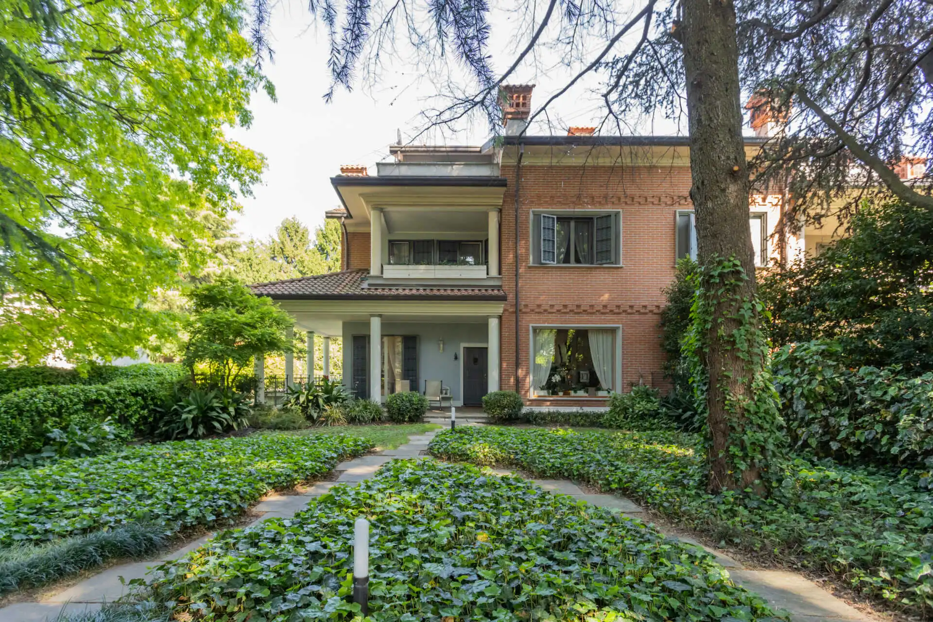 Agrate-Brianza-villa-in-vendita (12)