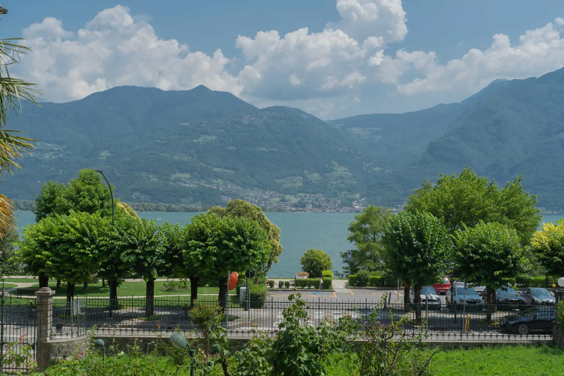 villa-in-vendita-a-lovere-sul-lago-diseo-casa&style-immobiliare-milano-brianza (18)