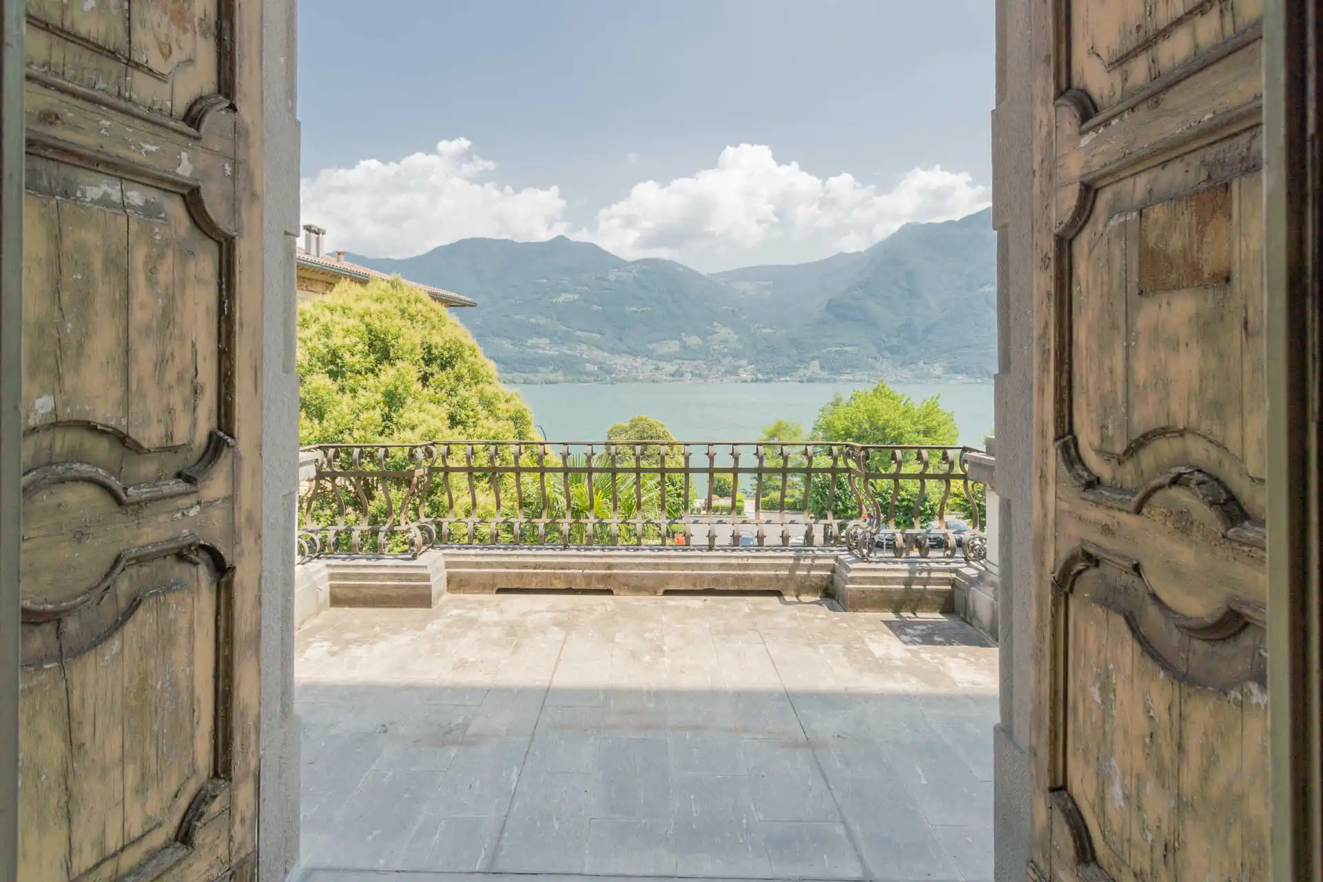 villa-in-vendita-a-lovere-sul-lago-diseo-casa&style-immobiliare-milano-brianza (25)