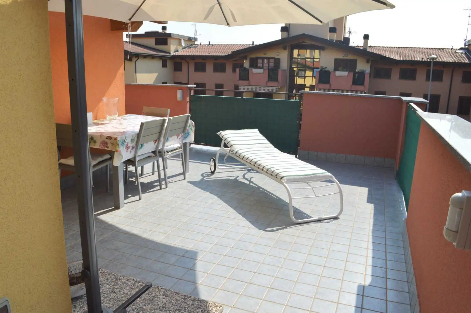 Roncello vendita appartamento ultimo piano con terrazzo (15)