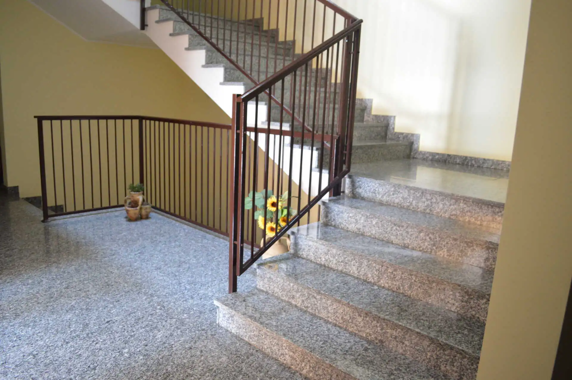 Roncello vendita appartamento ultimo piano con terrazzo (20)