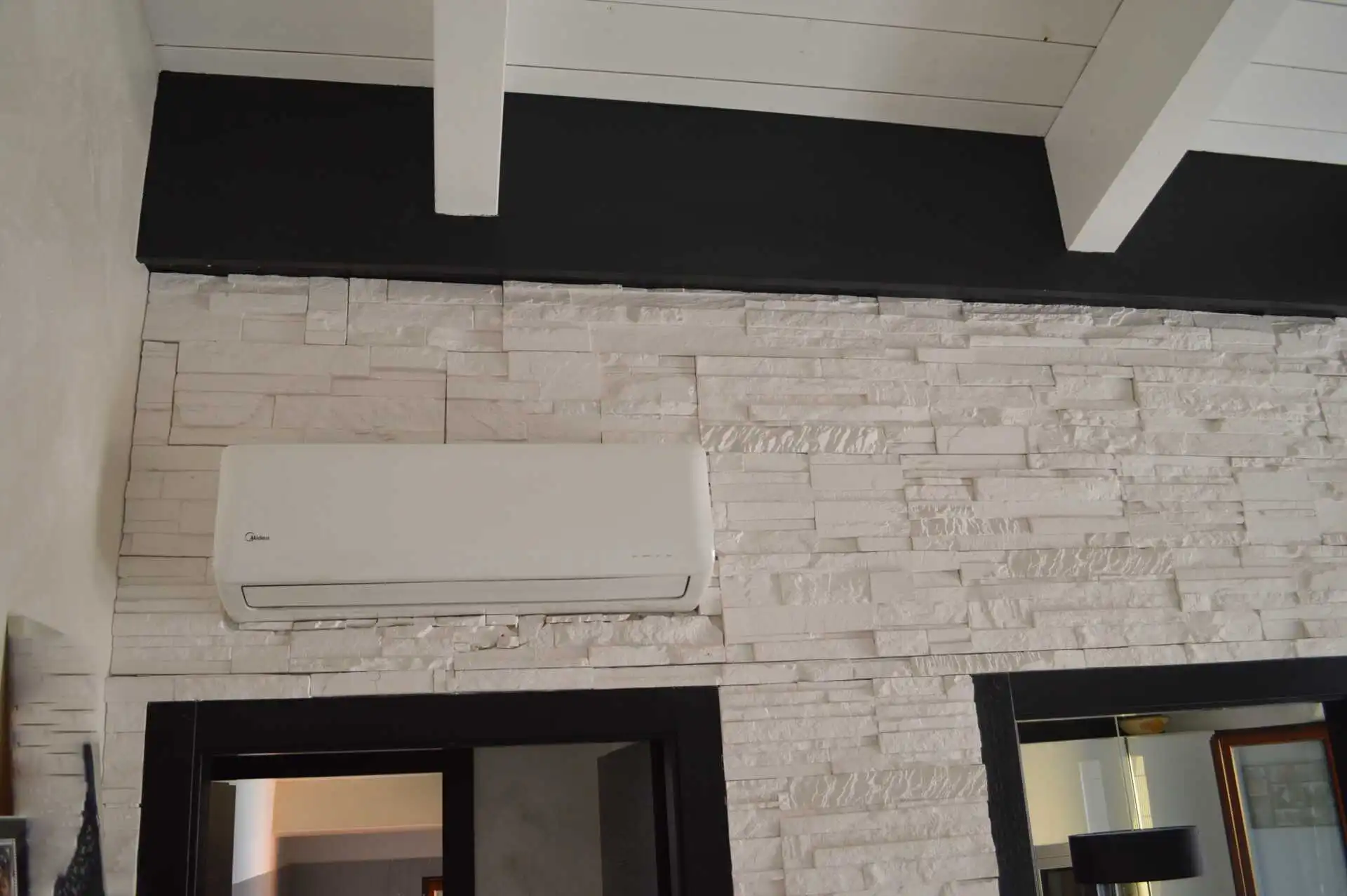 Roncello vendita appartamento ultimo piano con terrazzo (21)