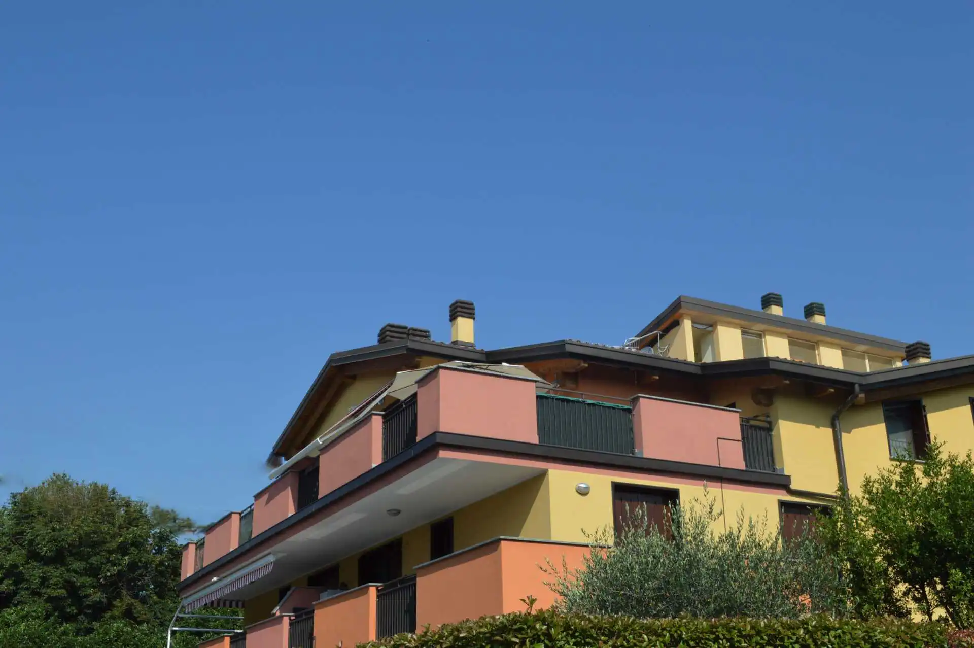 Roncello vendita appartamento ultimo piano con terrazzo (9)