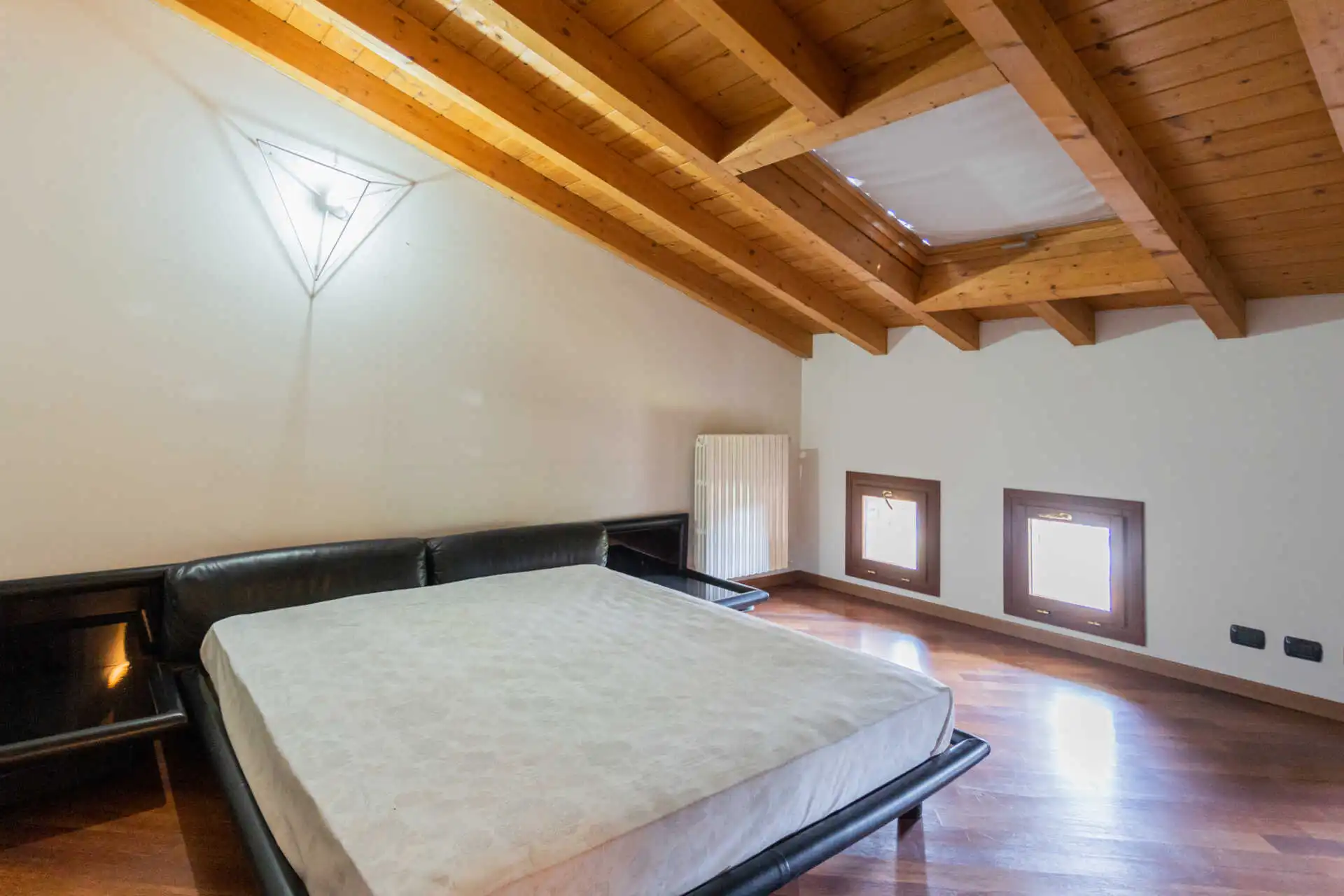 Villa bifamiliare in vendita a Vimercate Oreno (16)