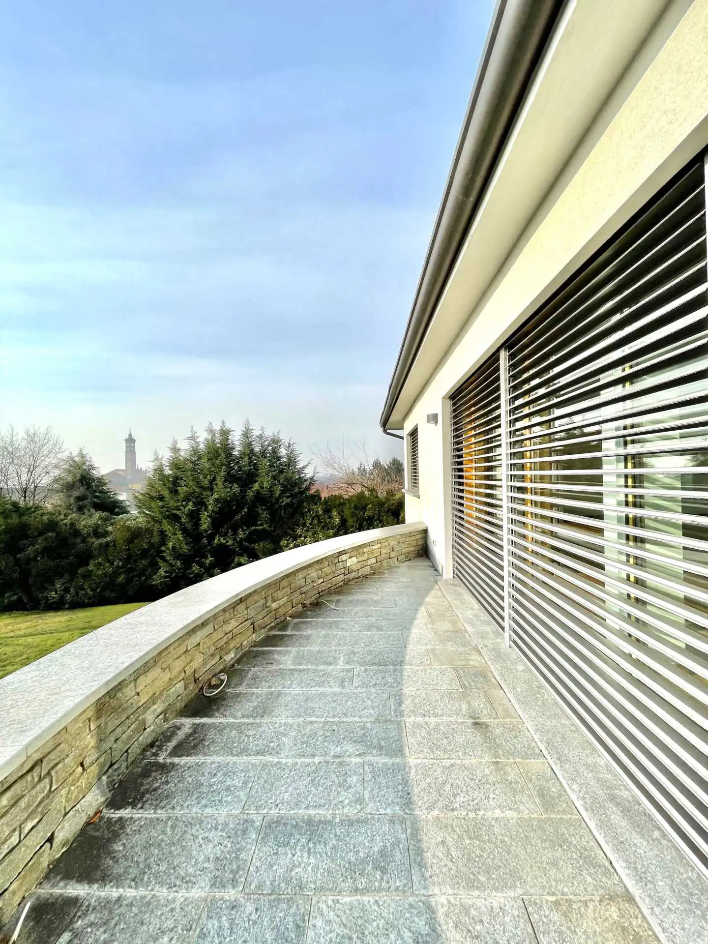 villa-in-vendita-a-merate-agenzia-immobiliare-milano-e-brianza-casa-e-style (1)