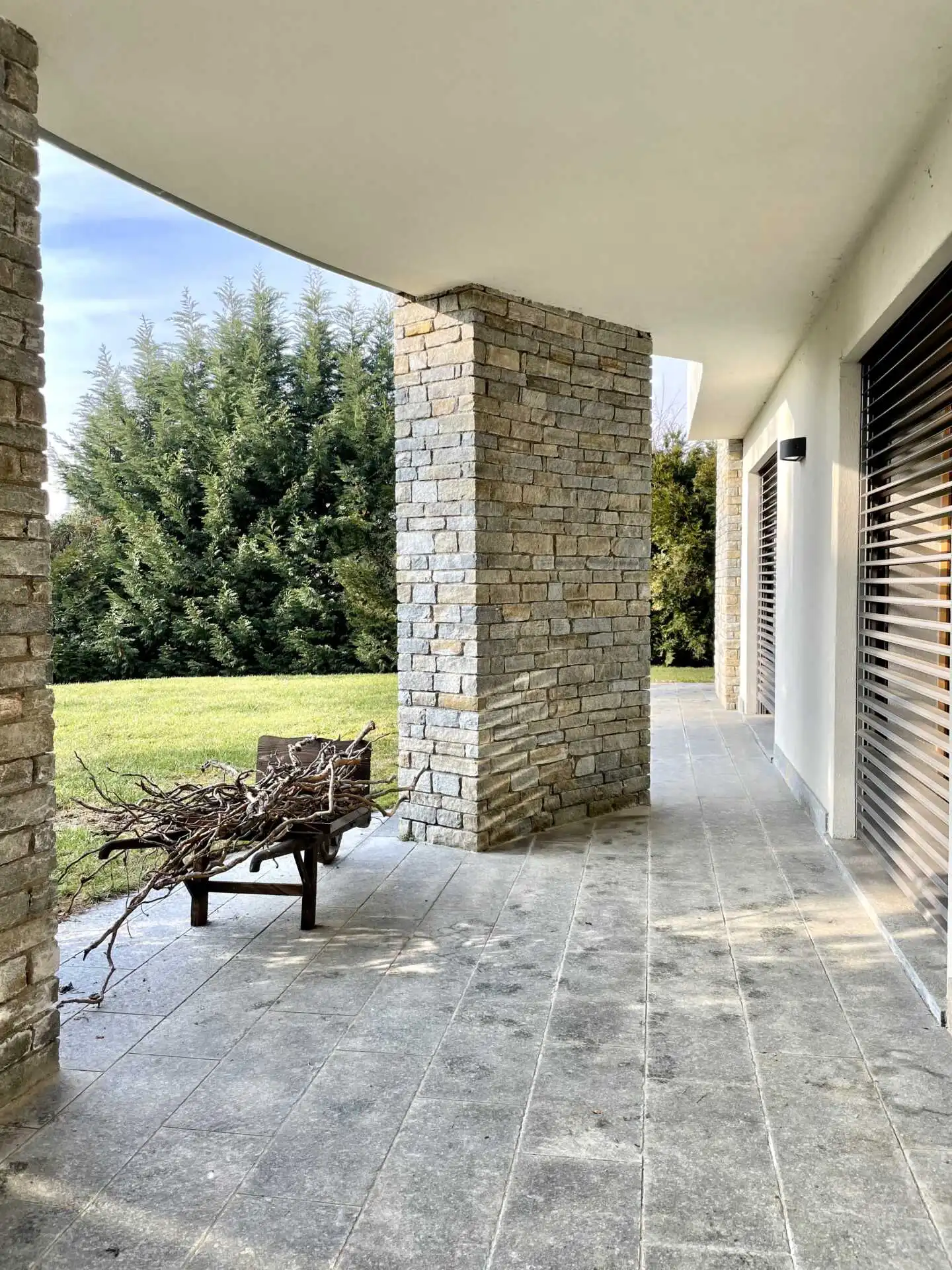 villa-in-vendita-a-merate-agenzia-immobiliare-milano-e-brianza-casa-e-style (14)