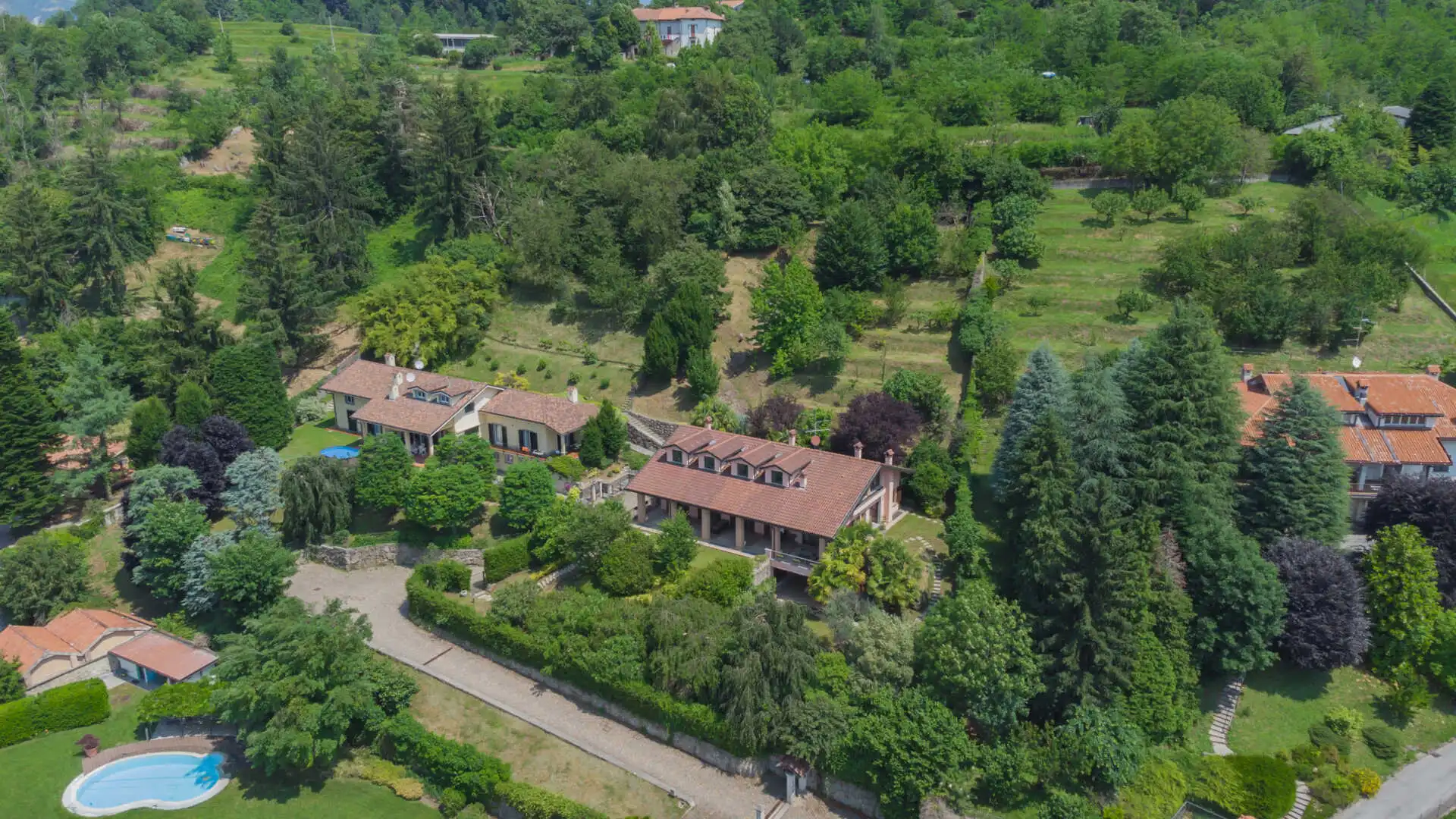 ville-a-sirone-lecco-in-vendita (3)