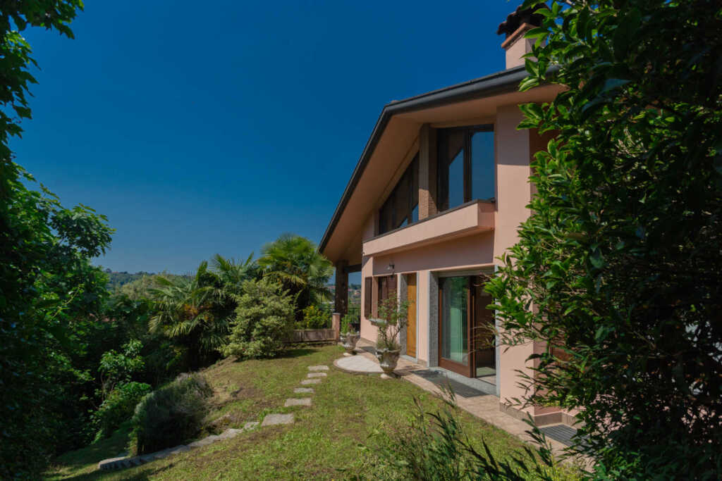 ville-a-sirone-lecco-in-vendita-immobiliare-milano-brianza-casa&style