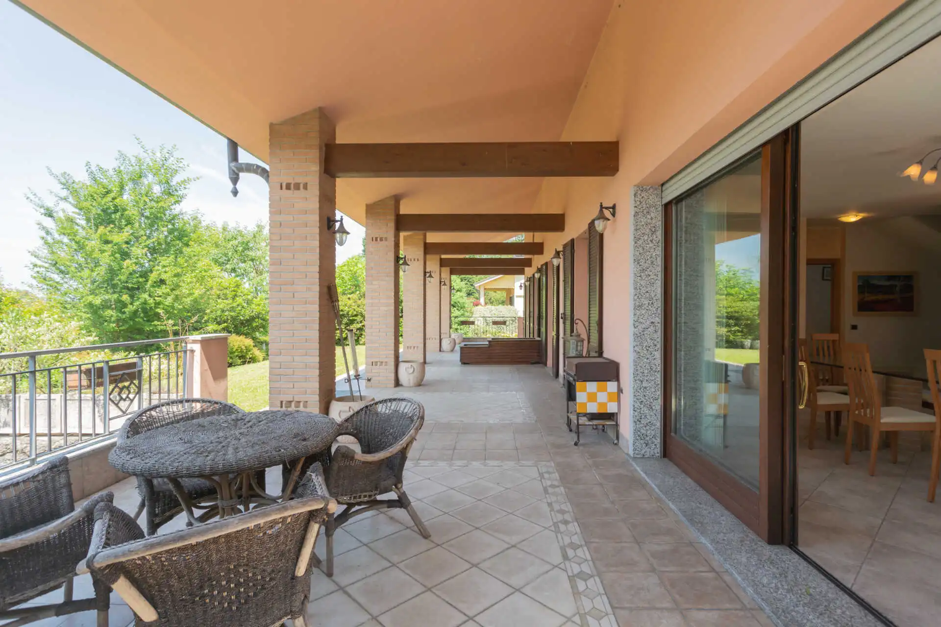 ville-a-sirone-lecco-in-vendita-immobiliare-milano-brianza-casa&style (18)
