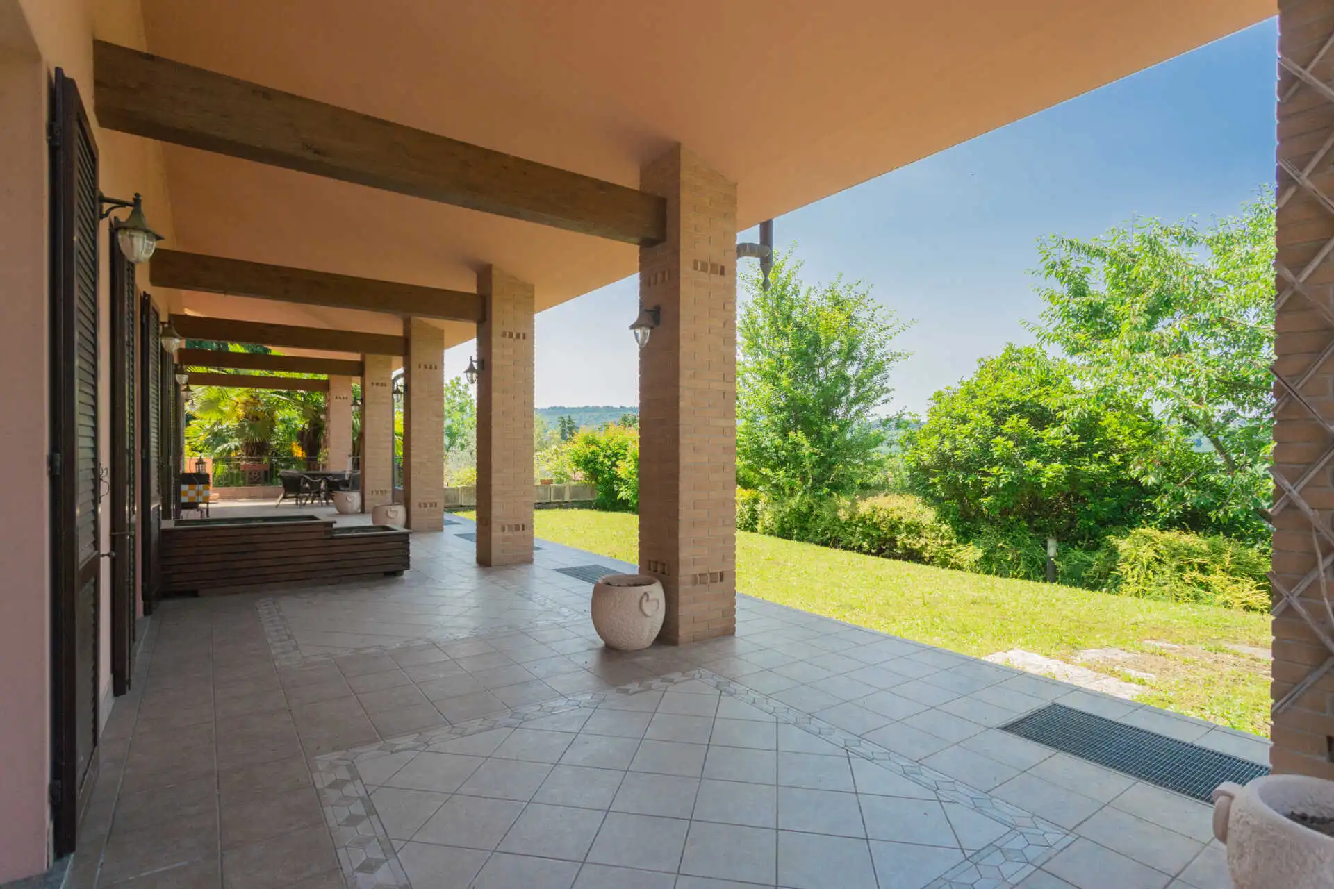 ville-a-sirone-lecco-in-vendita-immobiliare-milano-brianza-casa&style (3)