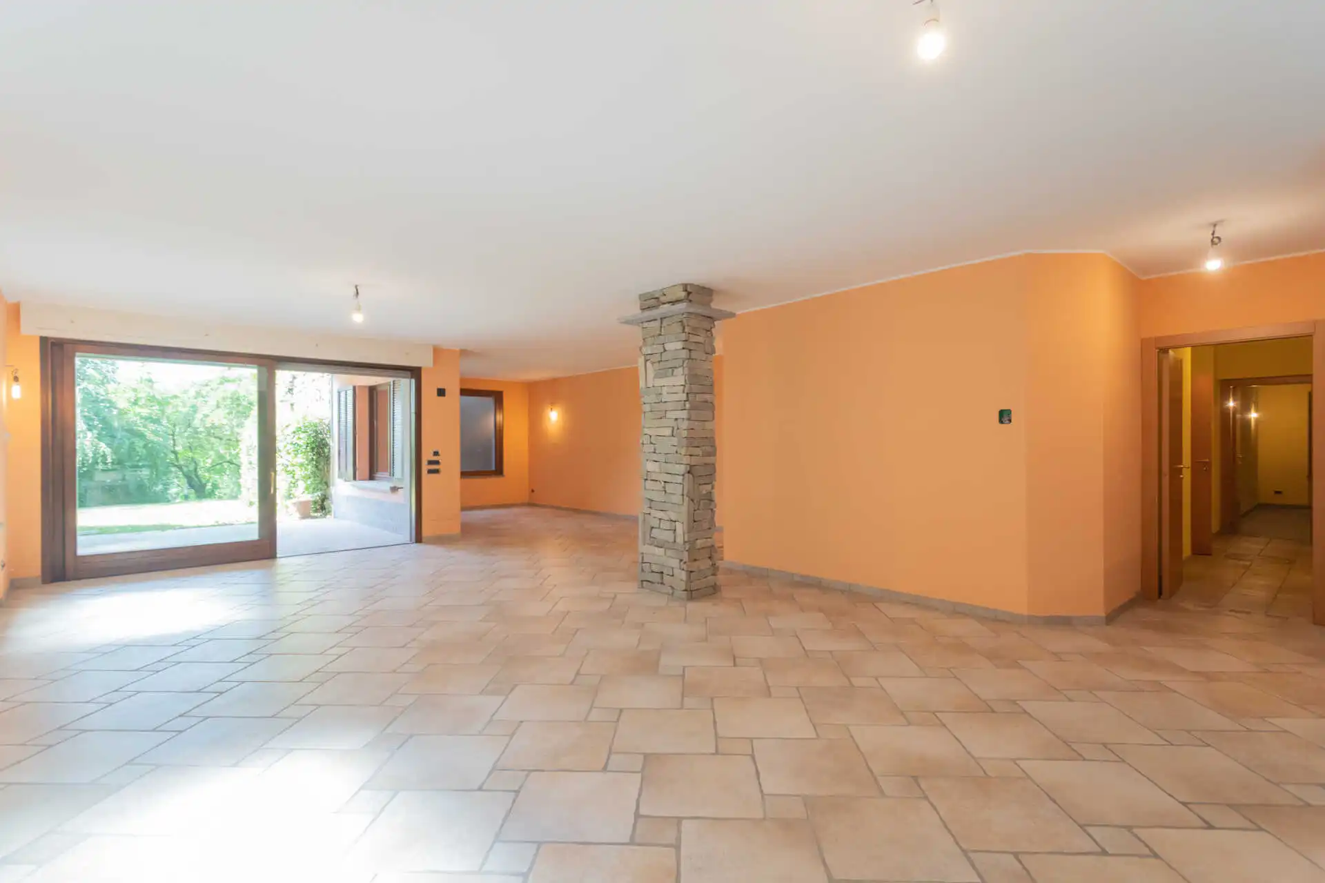 ville-a-sirone-lecco-in-vendita-immobiliare-milano-brianza-casa&style (39)