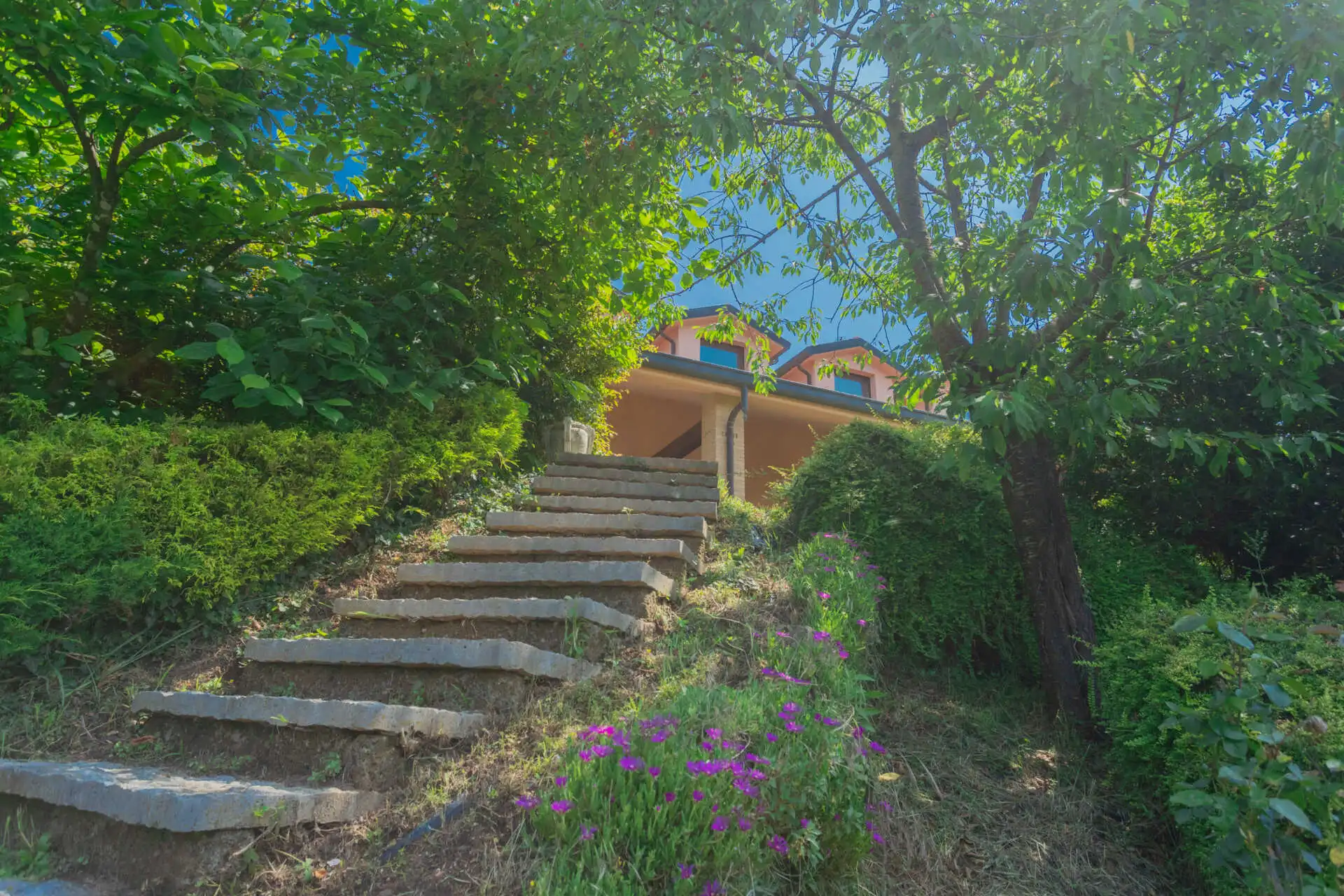 ville-a-sirone-lecco-in-vendita-immobiliare-milano-brianza-casa&style (8)