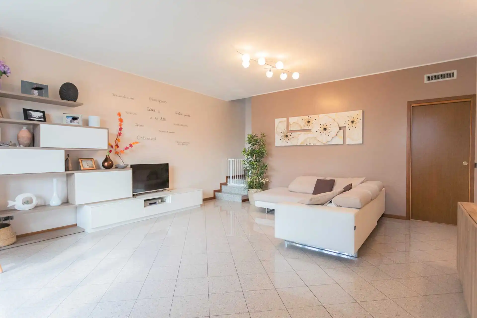 Roncello-vendita-villa-bifamiliare-agenzia-immobiliare-casa&style (41)
