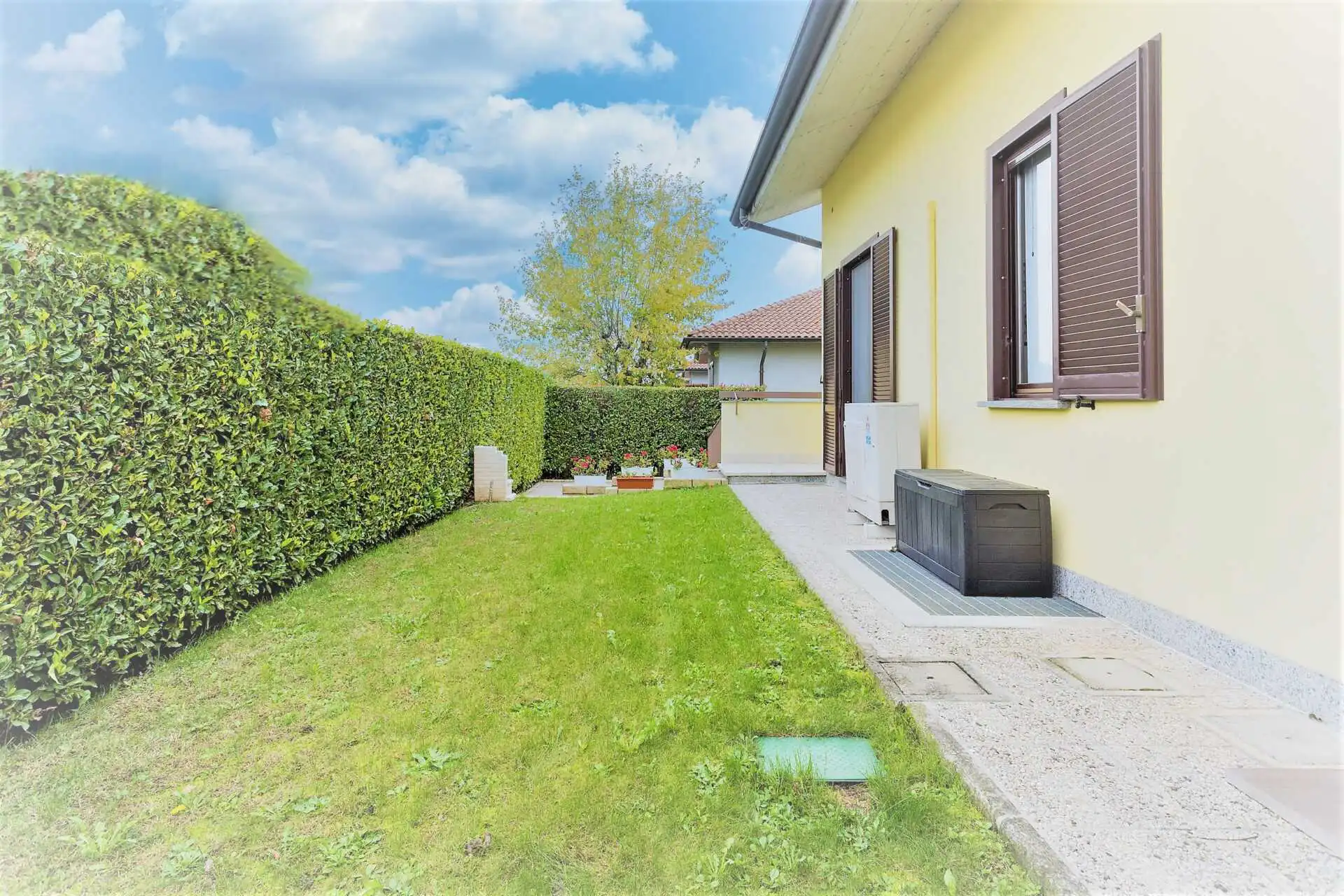 Roncello-vendita-villa-bifamiliare-agenzia-immobiliare-casa&style (56)
