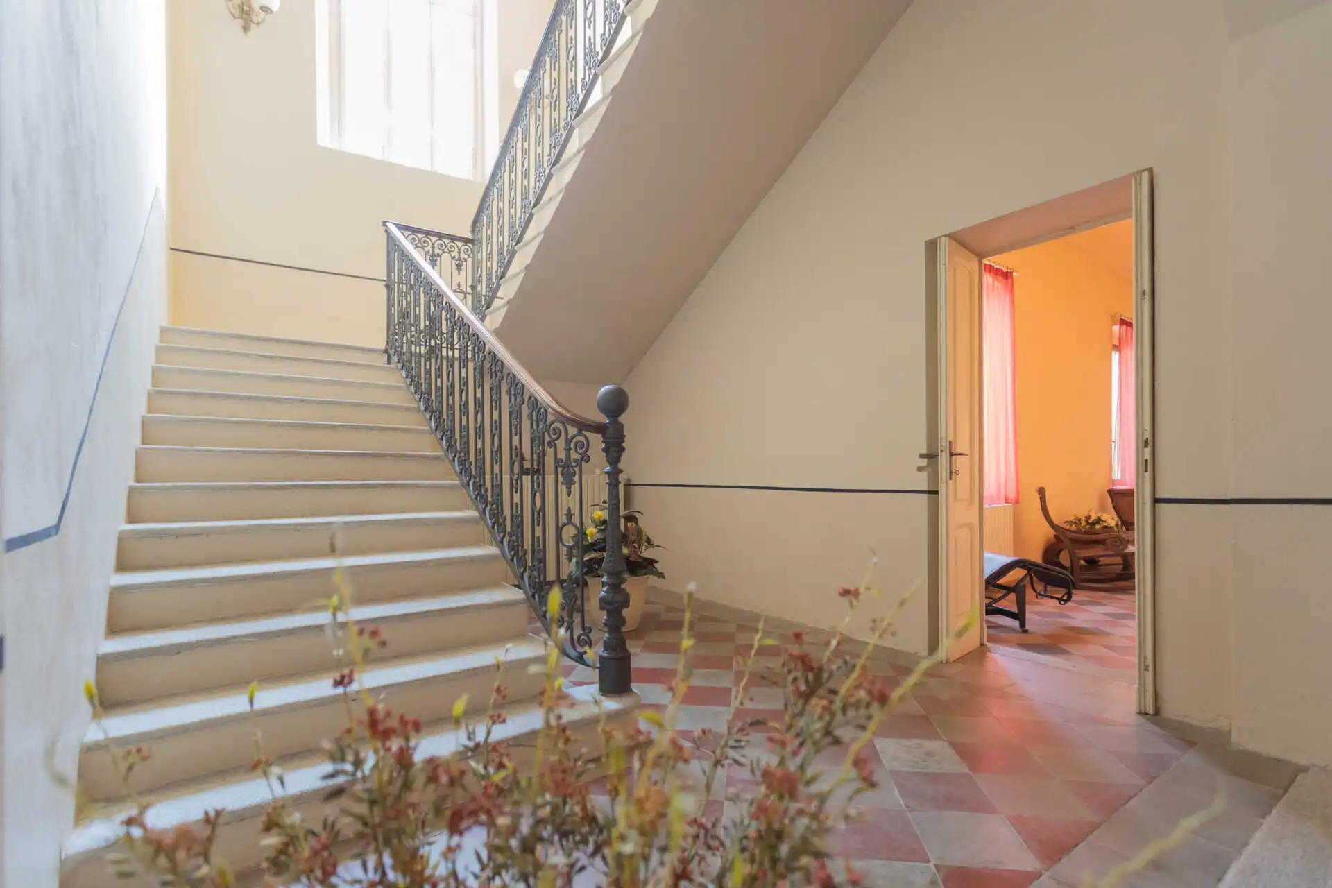 villa-depoca-con-piscina-in-vendita-a-velezzo-lomellina-immobiliare-casa&style-interni-villa (16)