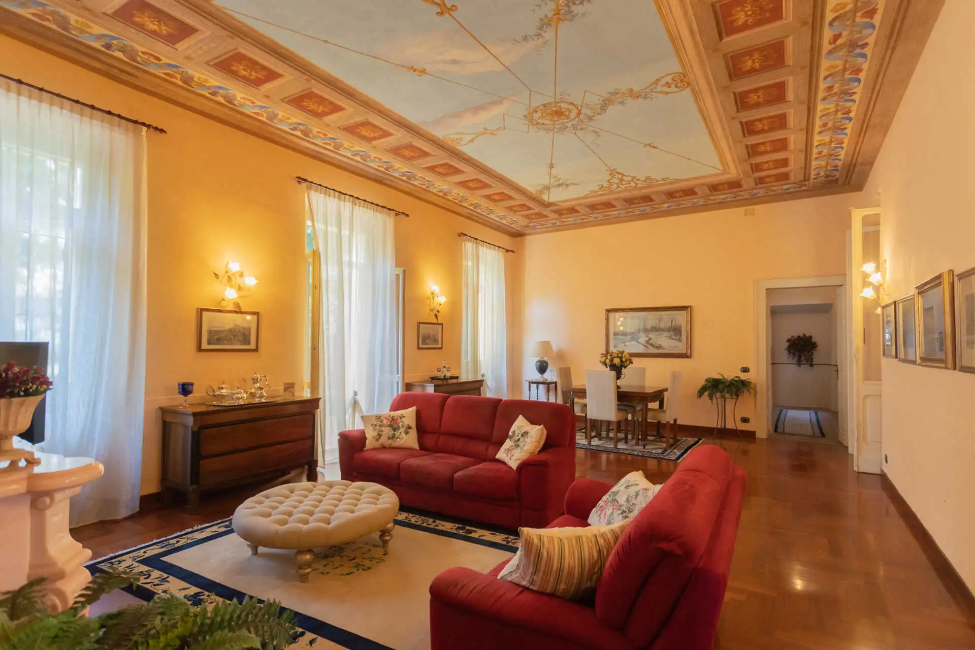 villa-depoca-con-piscina-in-vendita-a-velezzo-lomellina-immobiliare-casa&style-interni-villa (21)