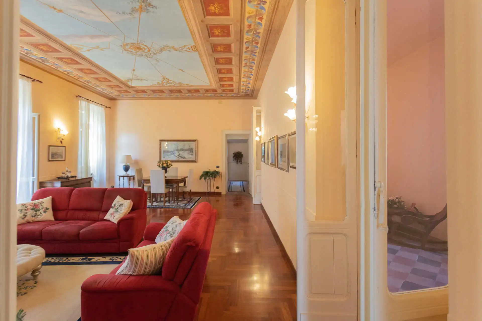 villa-depoca-con-piscina-in-vendita-a-velezzo-lomellina-immobiliare-casa&style-interni-villa (26)