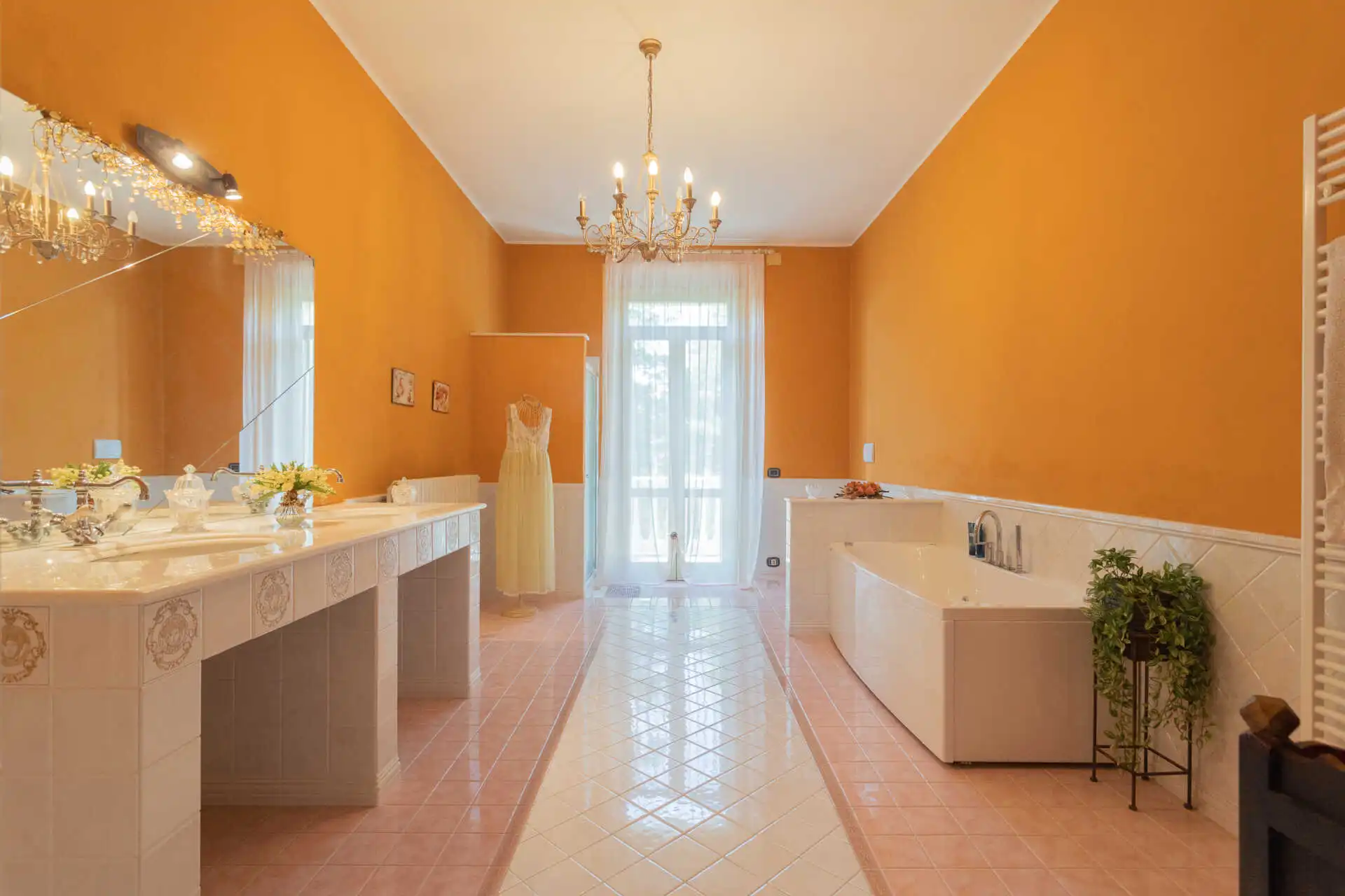 villa-depoca-con-piscina-in-vendita-a-velezzo-lomellina-immobiliare-casa&style-interni-villa (7)