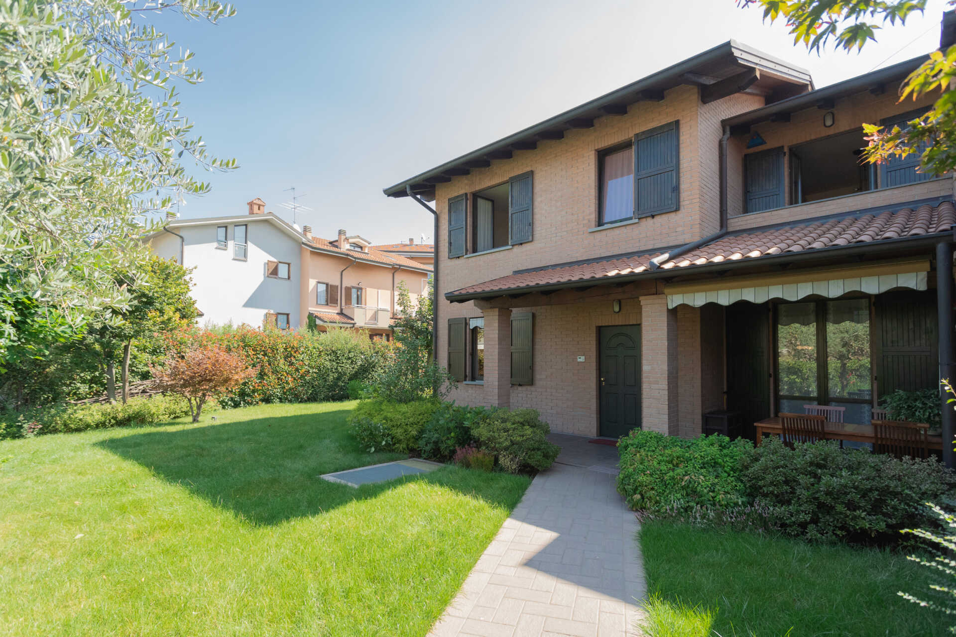 villa-di-testa-in-vendita-a-trezzo-sull-adda-immobiliare-milano-brianza-casa&style (35)
