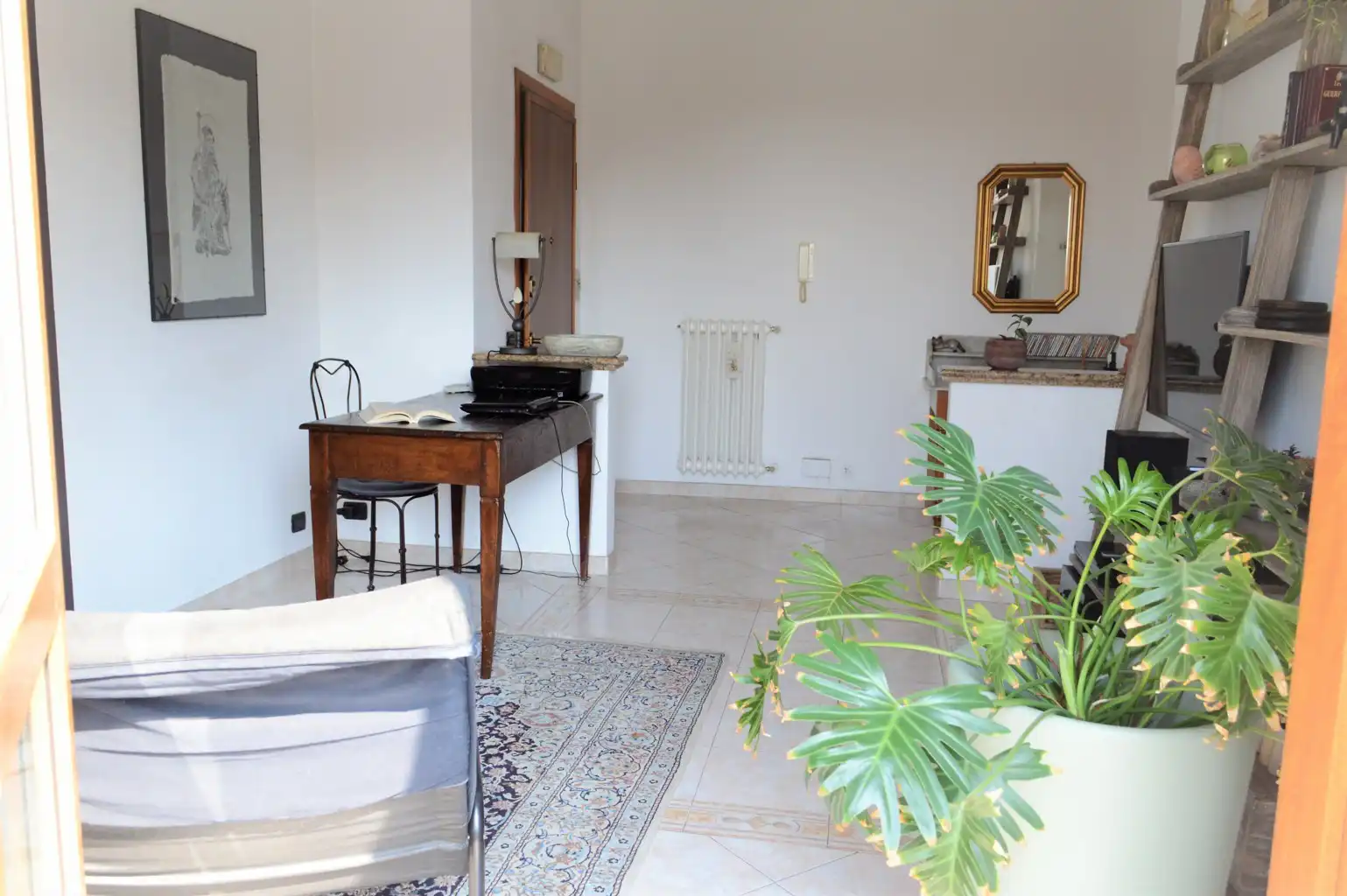 appartamento-ultimo-piano-con-terrazzo-in-vendita-a-roncello (5) (FILEminimizer)