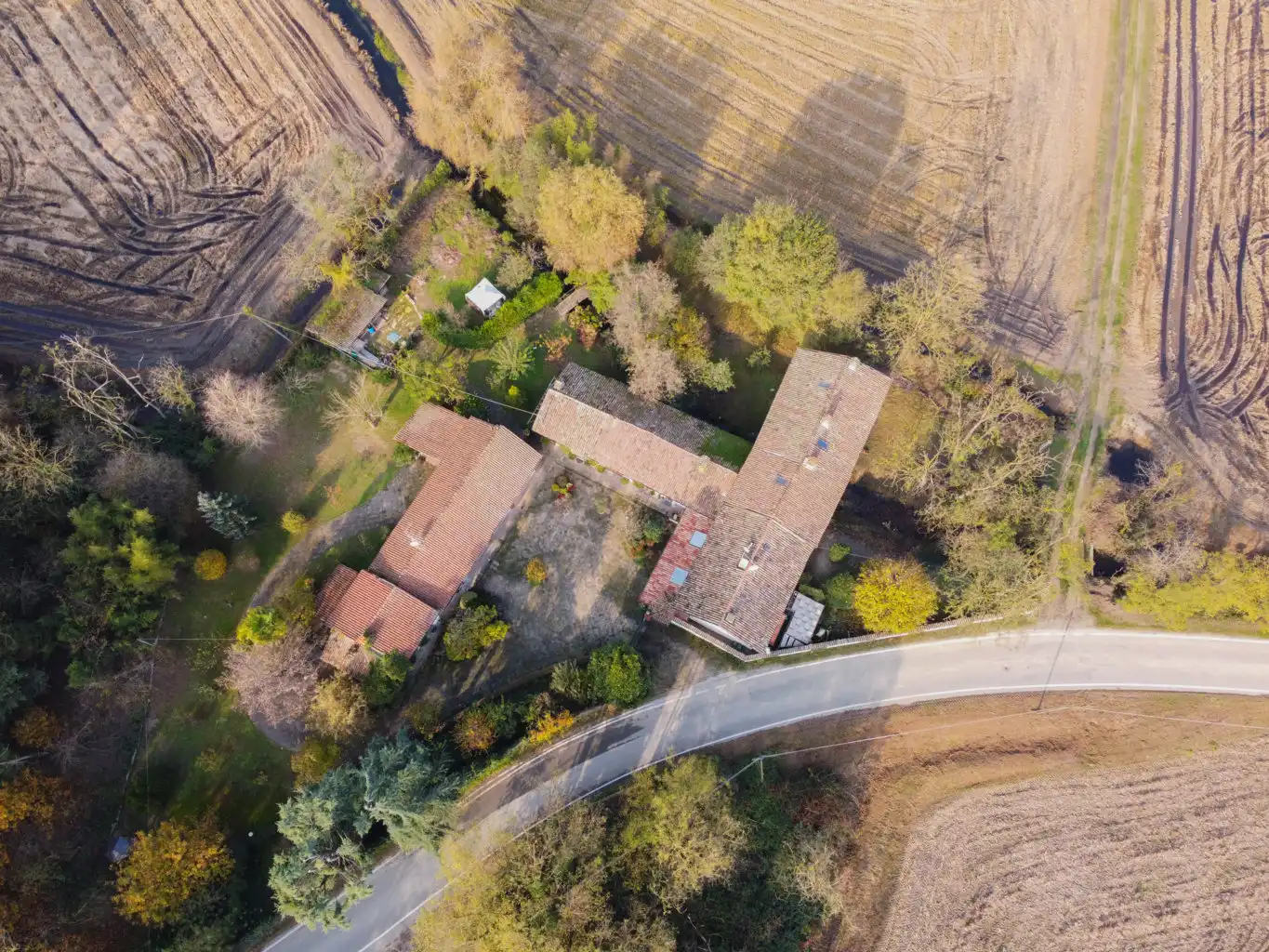 Casale-con-mulino-in-vendita-Pavia-Gambolo (10)