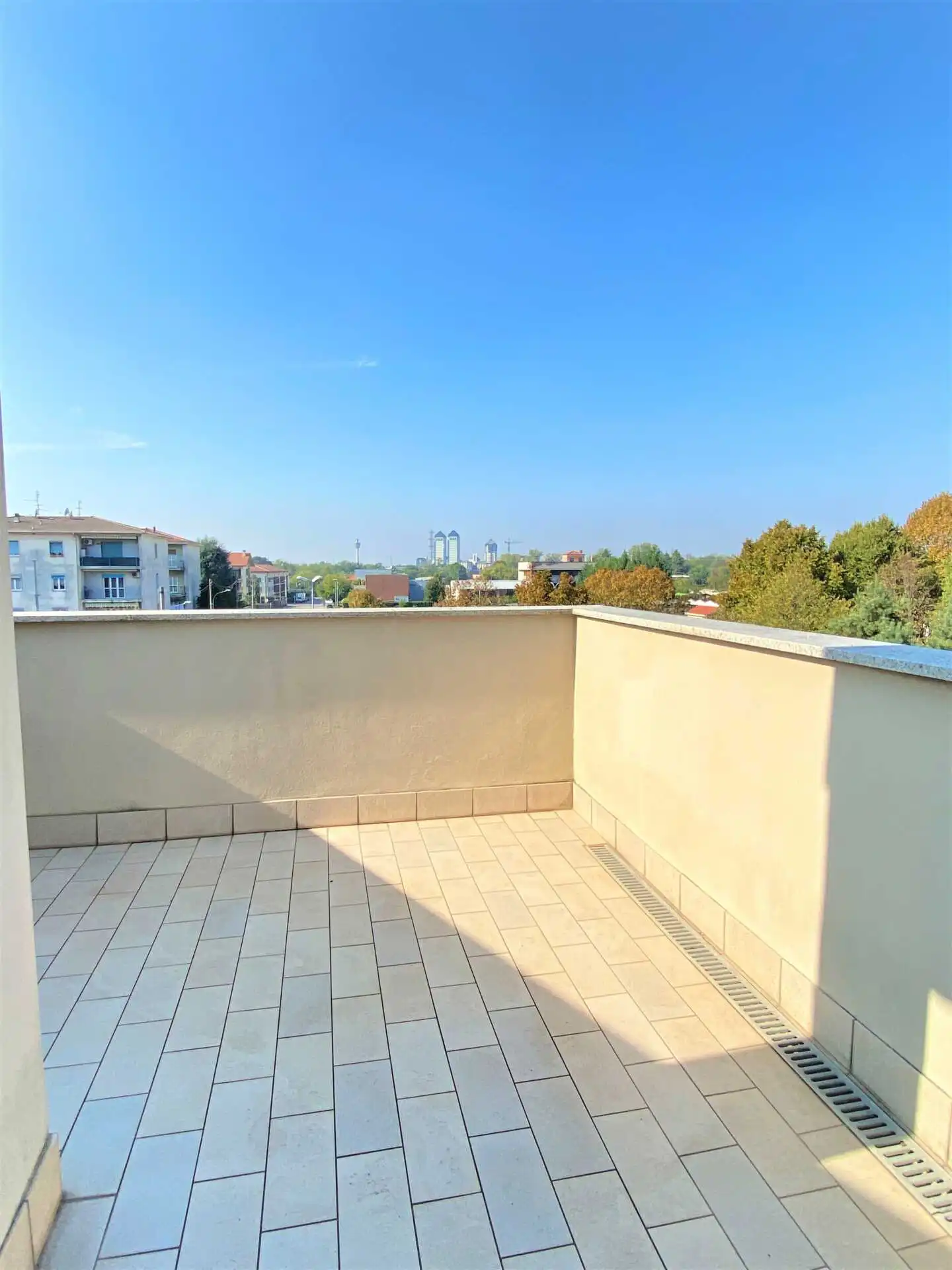 attico-con-terrazzo-in-vendita-a-burago-di-molgora (20)