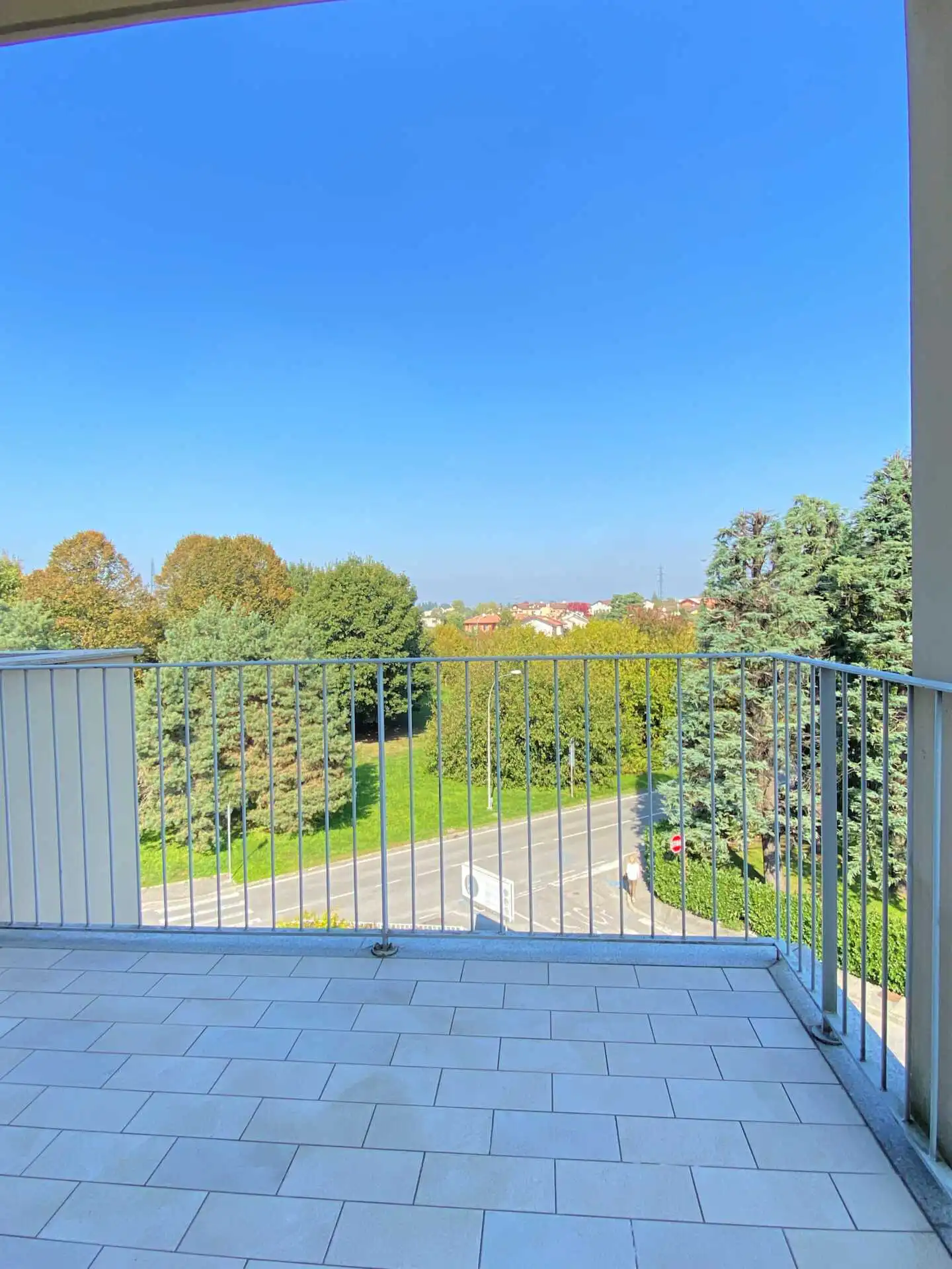 attico-con-terrazzo-in-vendita-a-burago-di-molgora (21)