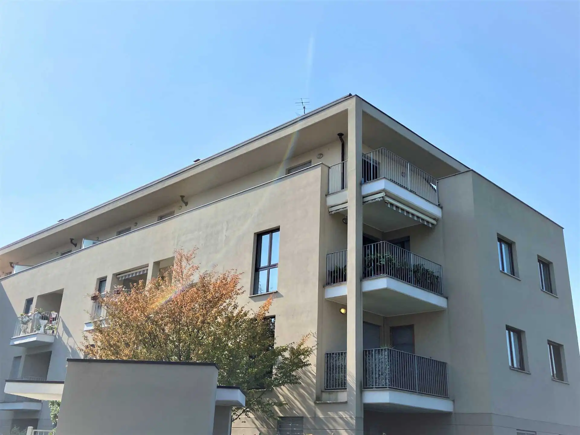 attico-con-terrazzo-in-vendita-a-burago-di-molgora (3)